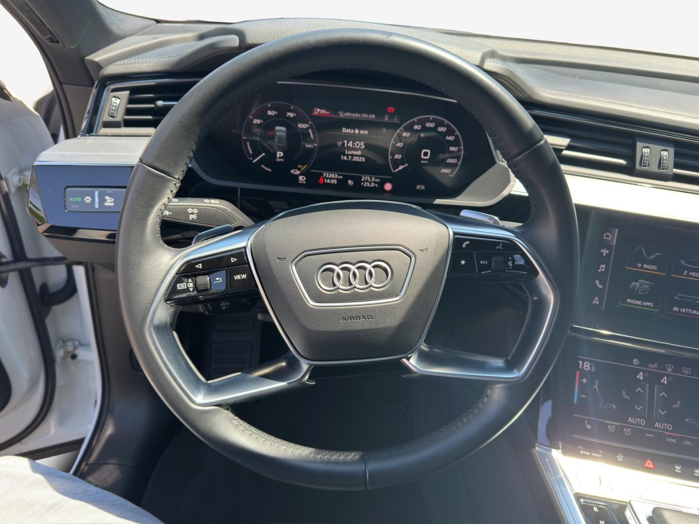 Image about Audi e-tron advanced 55 quattro 300,00 kW