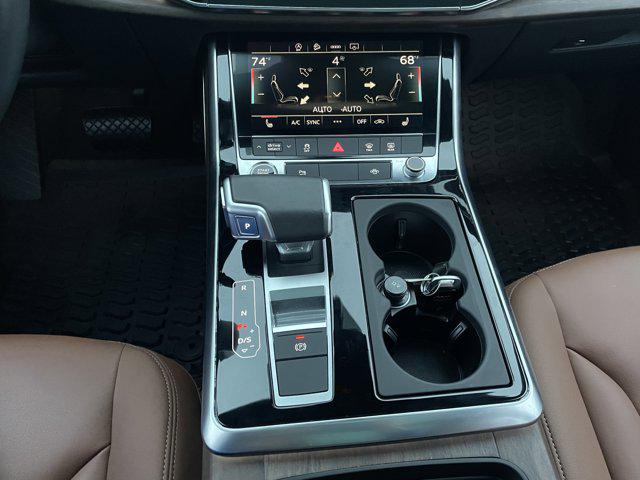 2025 Audi Q8 Premium - Photo 26