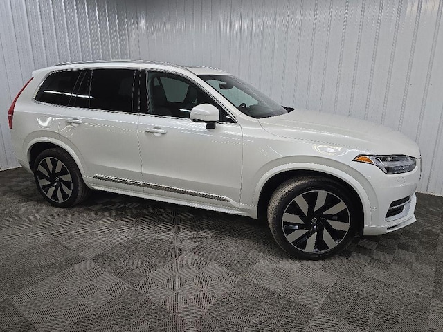 2023 Volvo XC90 Recharge Plug-In Hybrid