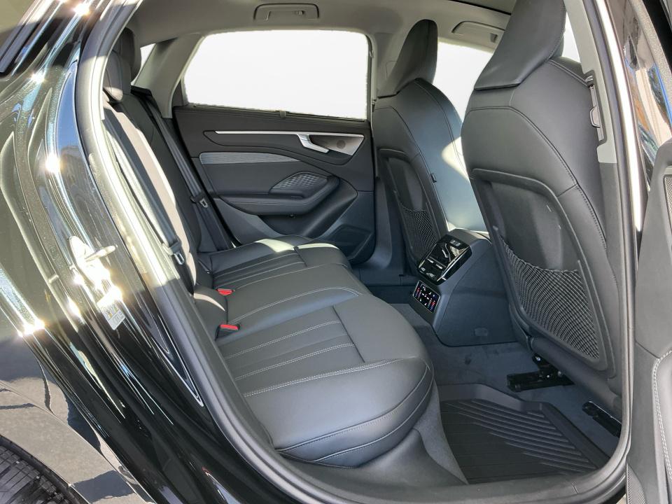 2026 Audi A6 Premium Plus - Photo 12