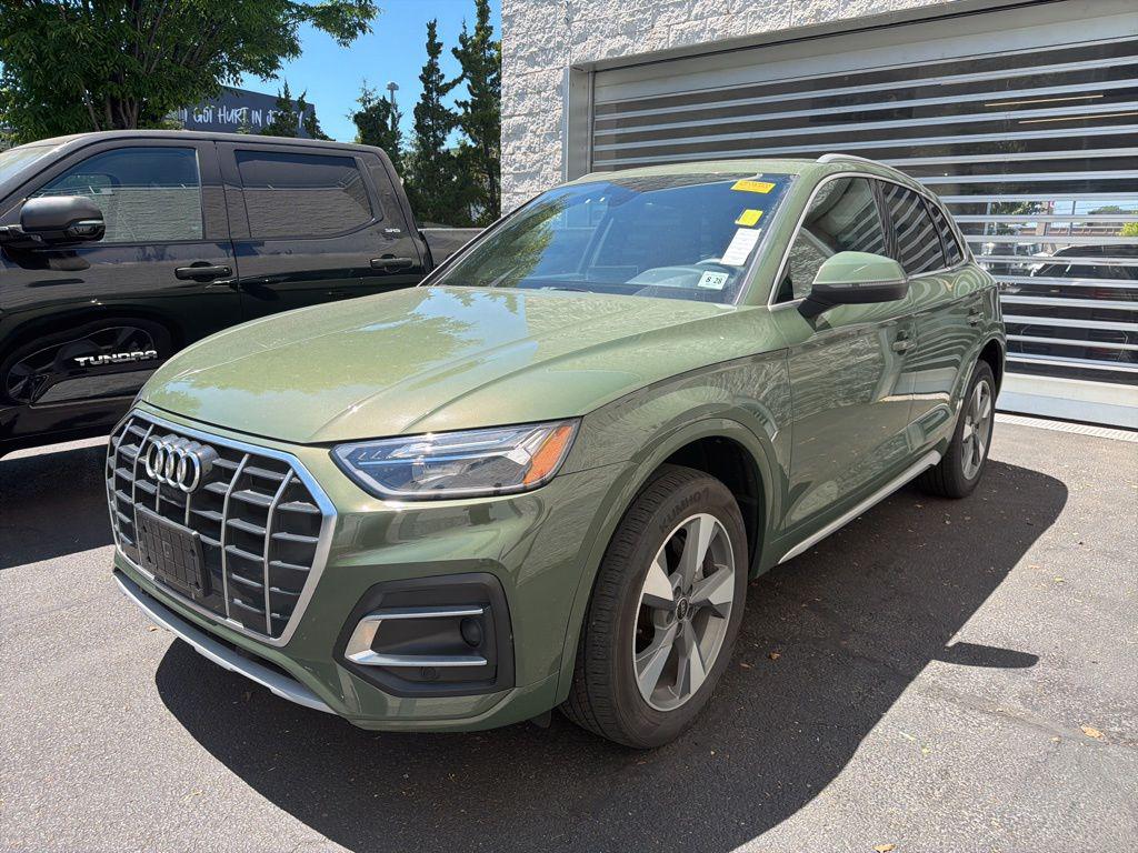 2023 Audi Q5 40 Premium Plus's photo