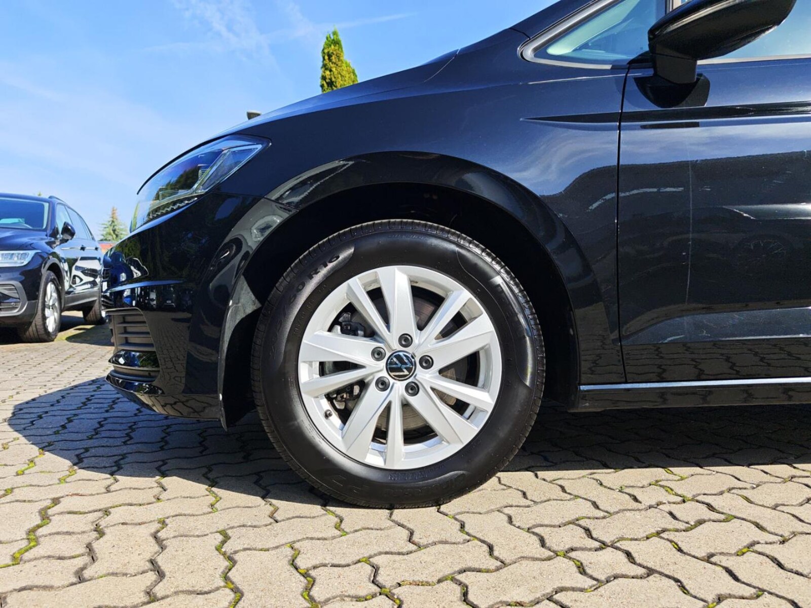 Volkswagen Touran – Bild 2