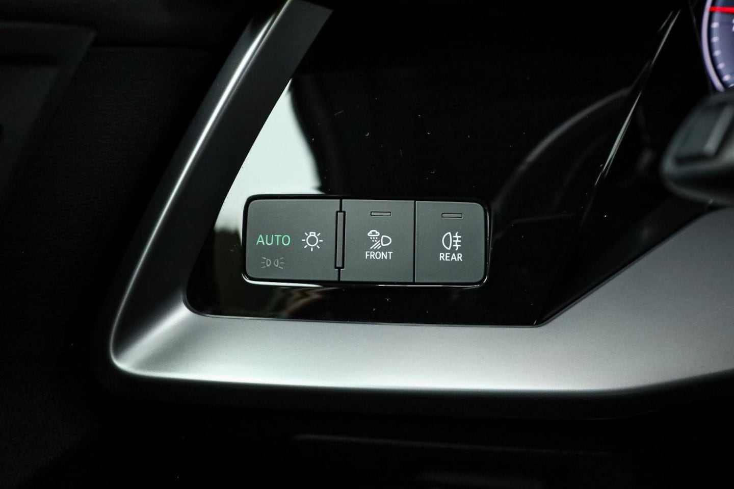Bild über Audi S3 Sportback TFSI quattro S tronic - für weitere Informationen kontaktieren Sie den Audi Partner