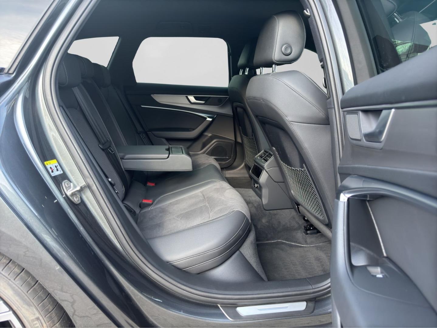Bild über Audi S6 Avant S6 Avant TDI 253(344) kW(PS) tiptronic - für weitere Informationen kontaktieren Sie den Audi Partner