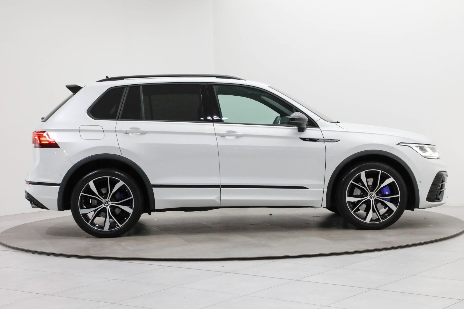 Volkswagen Tiguan – Bild 9