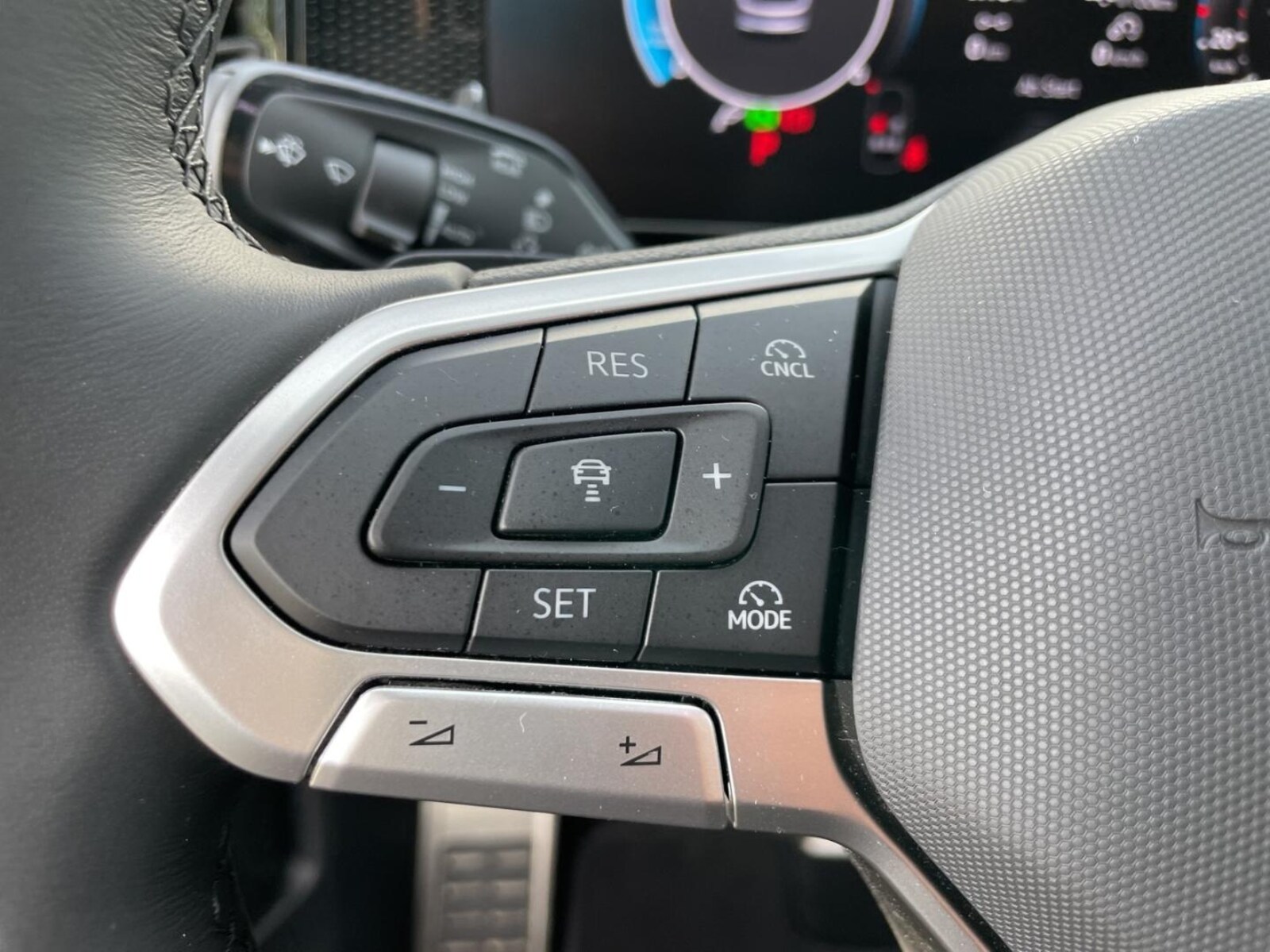 Volkswagen Tiguan – Bild 20