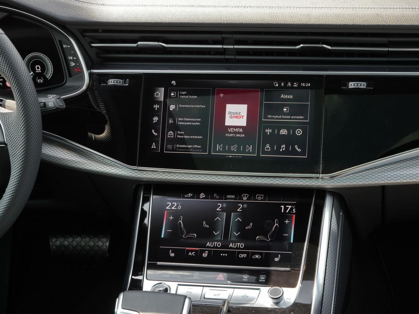 Image about Audi Q7 SUV TFSI e S line 55 TFSI e quattro tiptronic