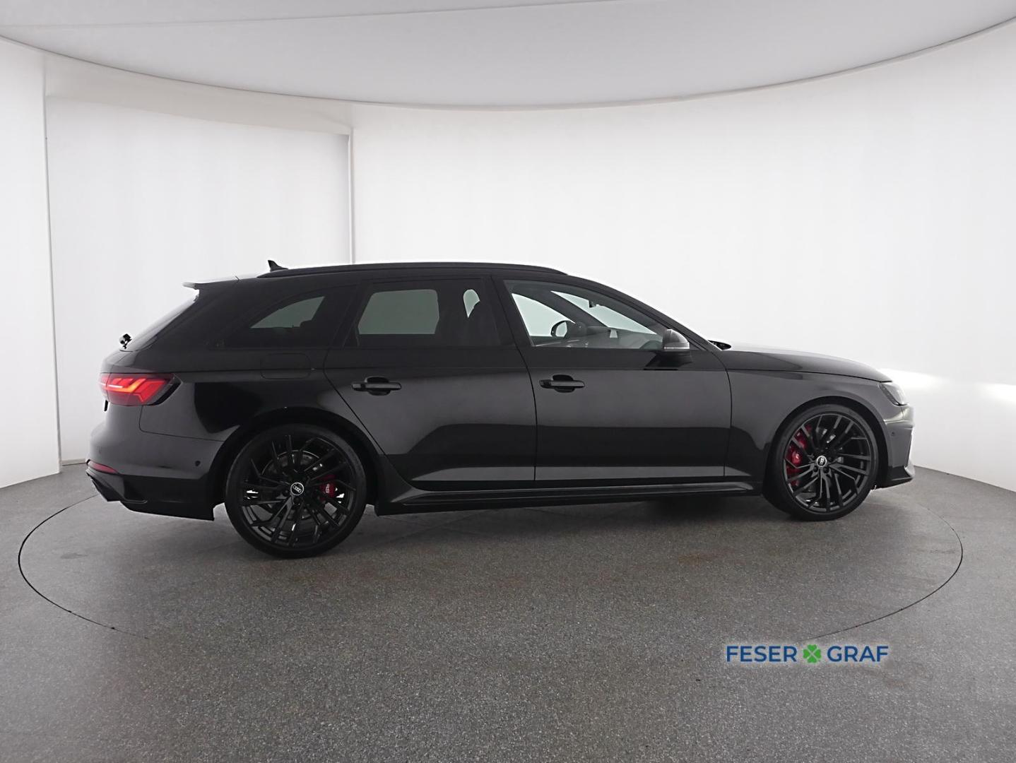 Image about Audi RS 4 Avant TFSI quattro tiptronic