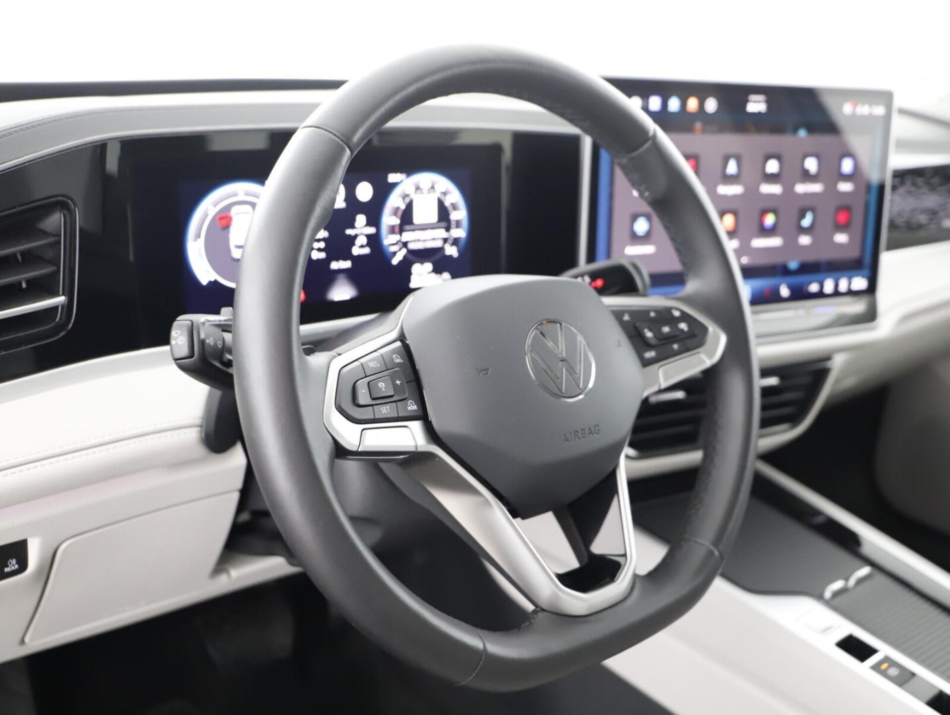 Volkswagen Passat Elegance