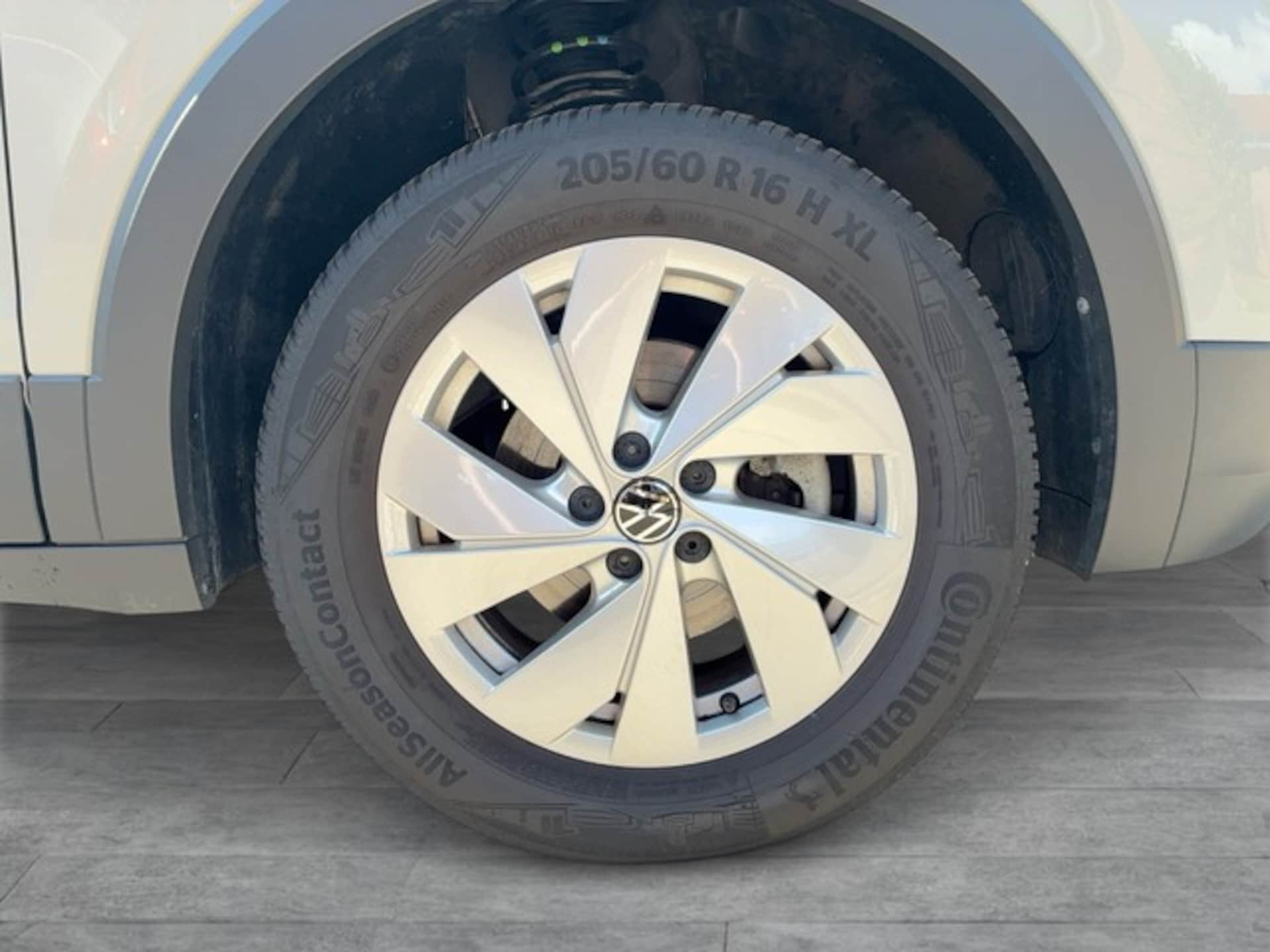 Volkswagen T-Cross Life