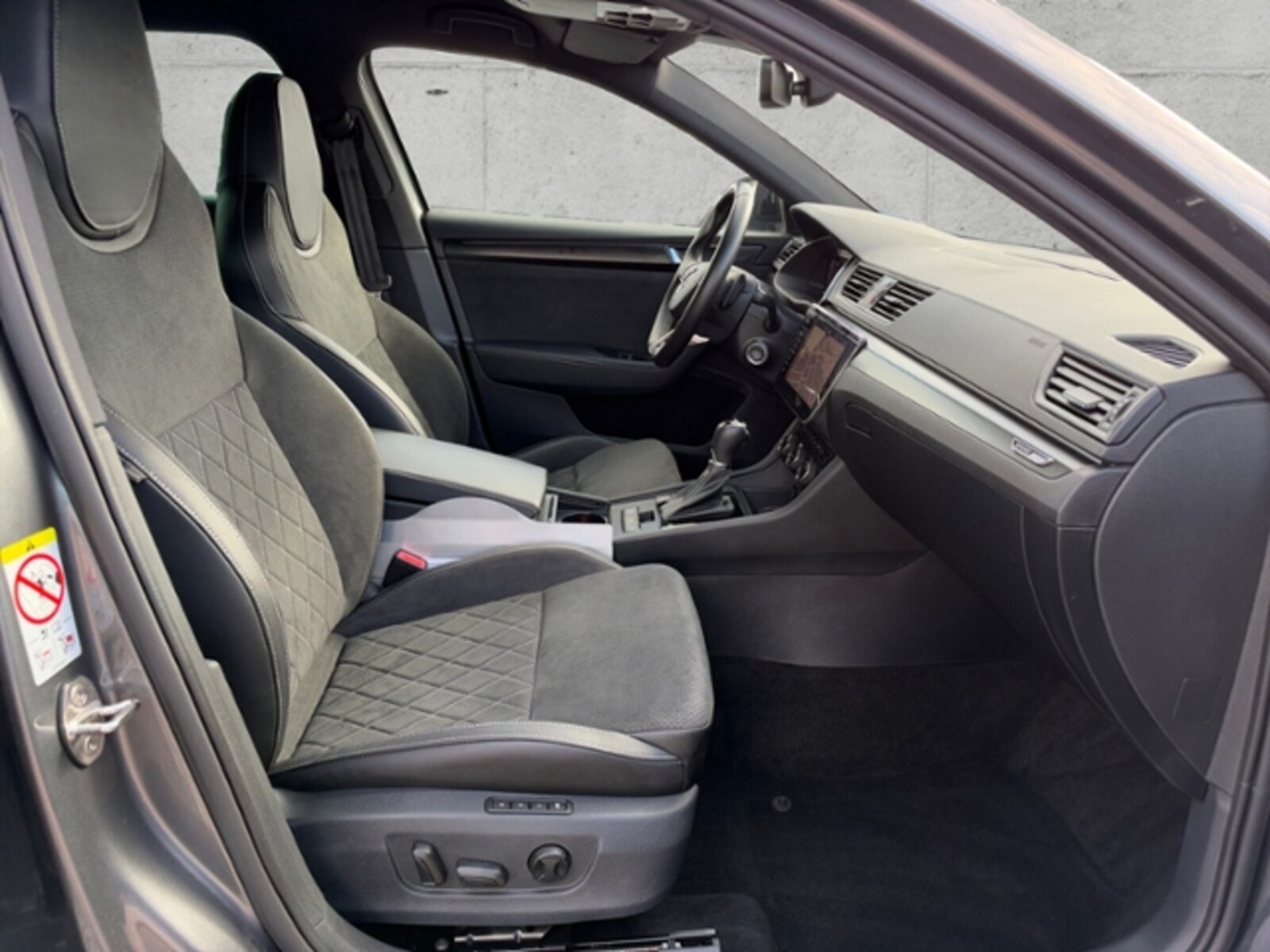 Škoda Superb Combi – Bild 17