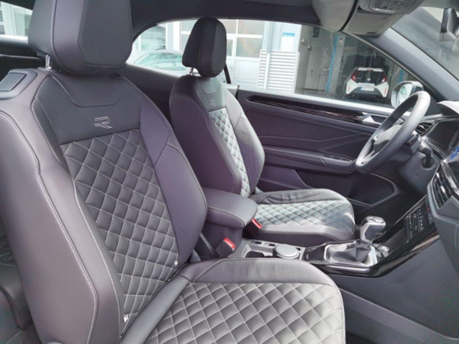 Volkswagen T-Roc Cabriolet – Bild 13