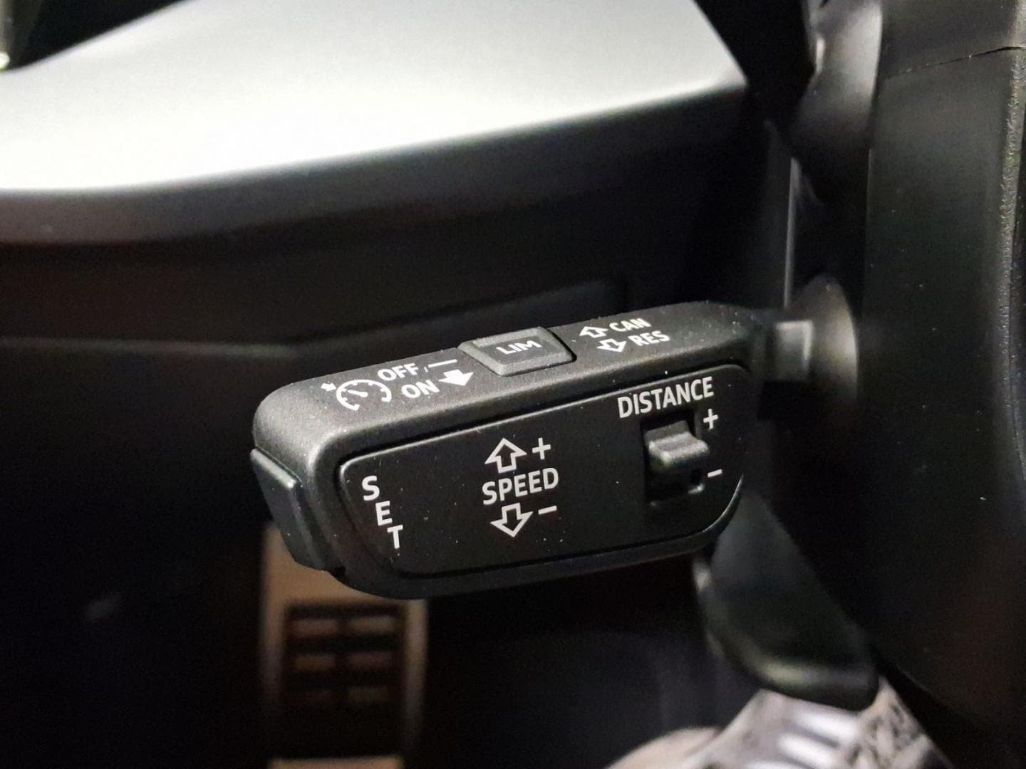 Bild über Audi A3 Sportback TFSI quattro S tronic - für weitere Informationen kontaktieren Sie den Audi Partner