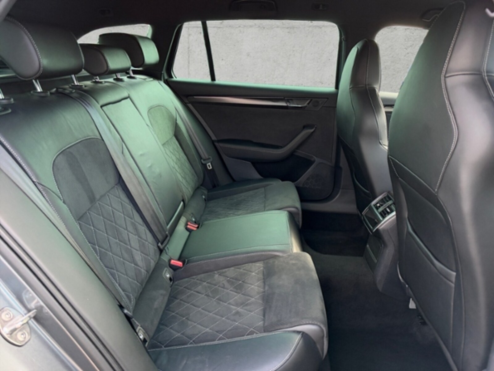 Škoda Superb Combi – Bild 20