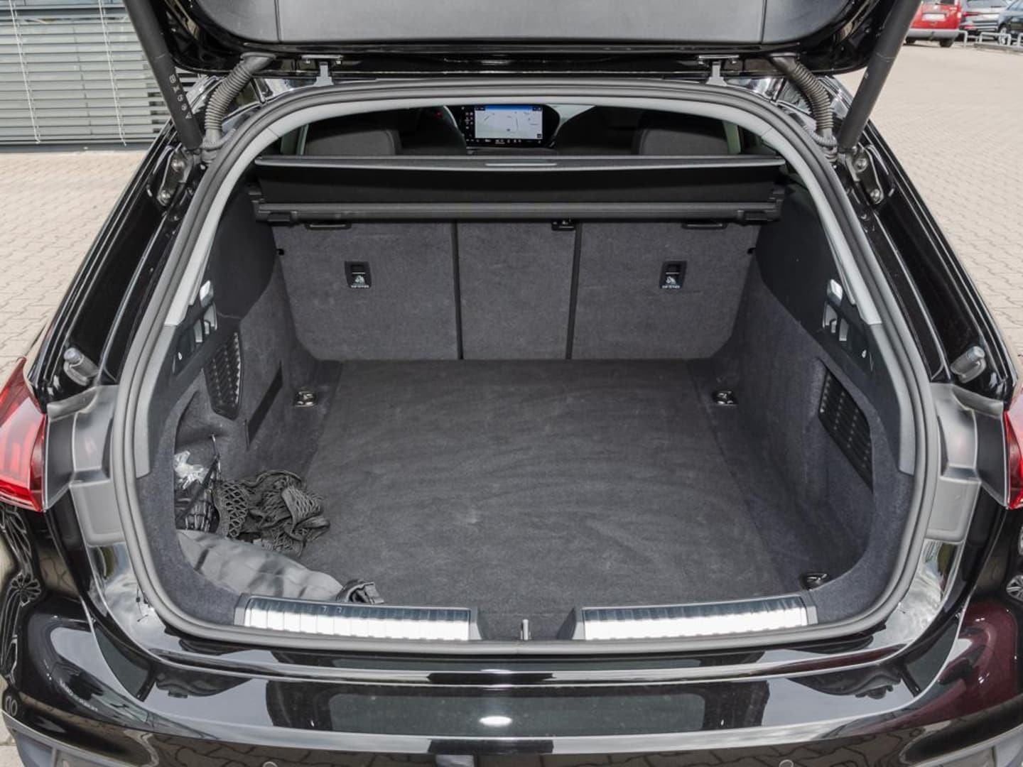 Bild über Audi A5 Avant TDI 150 kW S tronic - für weitere Informationen kontaktieren Sie den Audi Partner