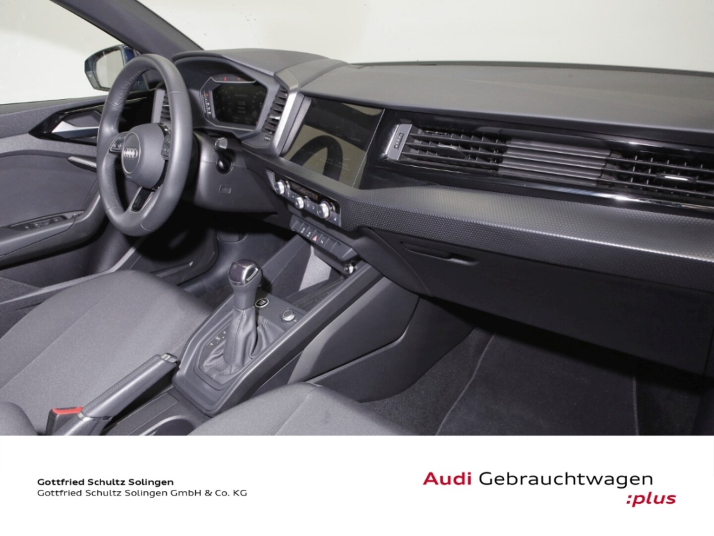 Bild über Audi A1 Sportback S line 25 TFSI S tronic - für weitere Informationen kontaktieren Sie den Audi Partner