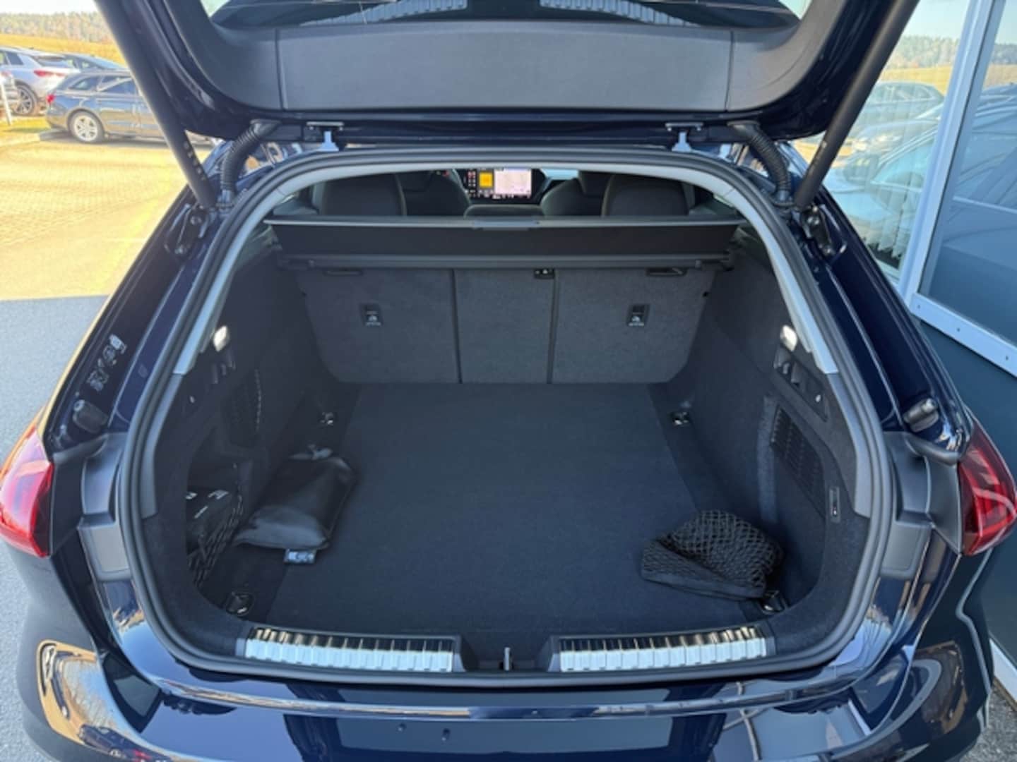 Bild über Audi A5 Avant TDI quattro 150 kW S tronic - für weitere Informationen kontaktieren Sie den Audi Partner