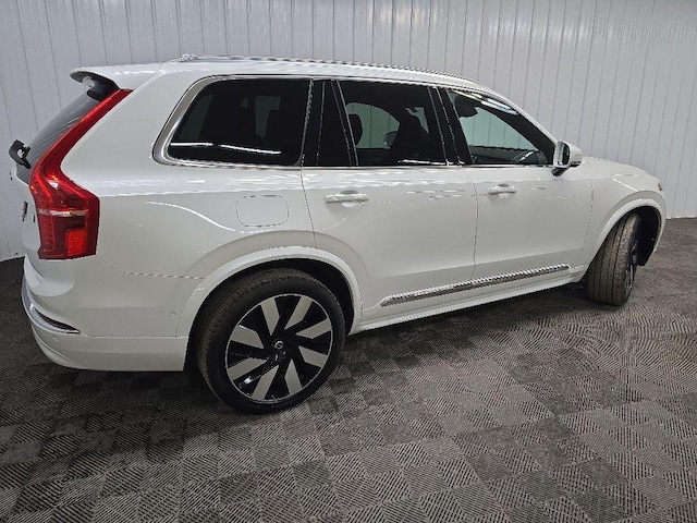 2023 Volvo XC90 Recharge Plug-In Hybrid