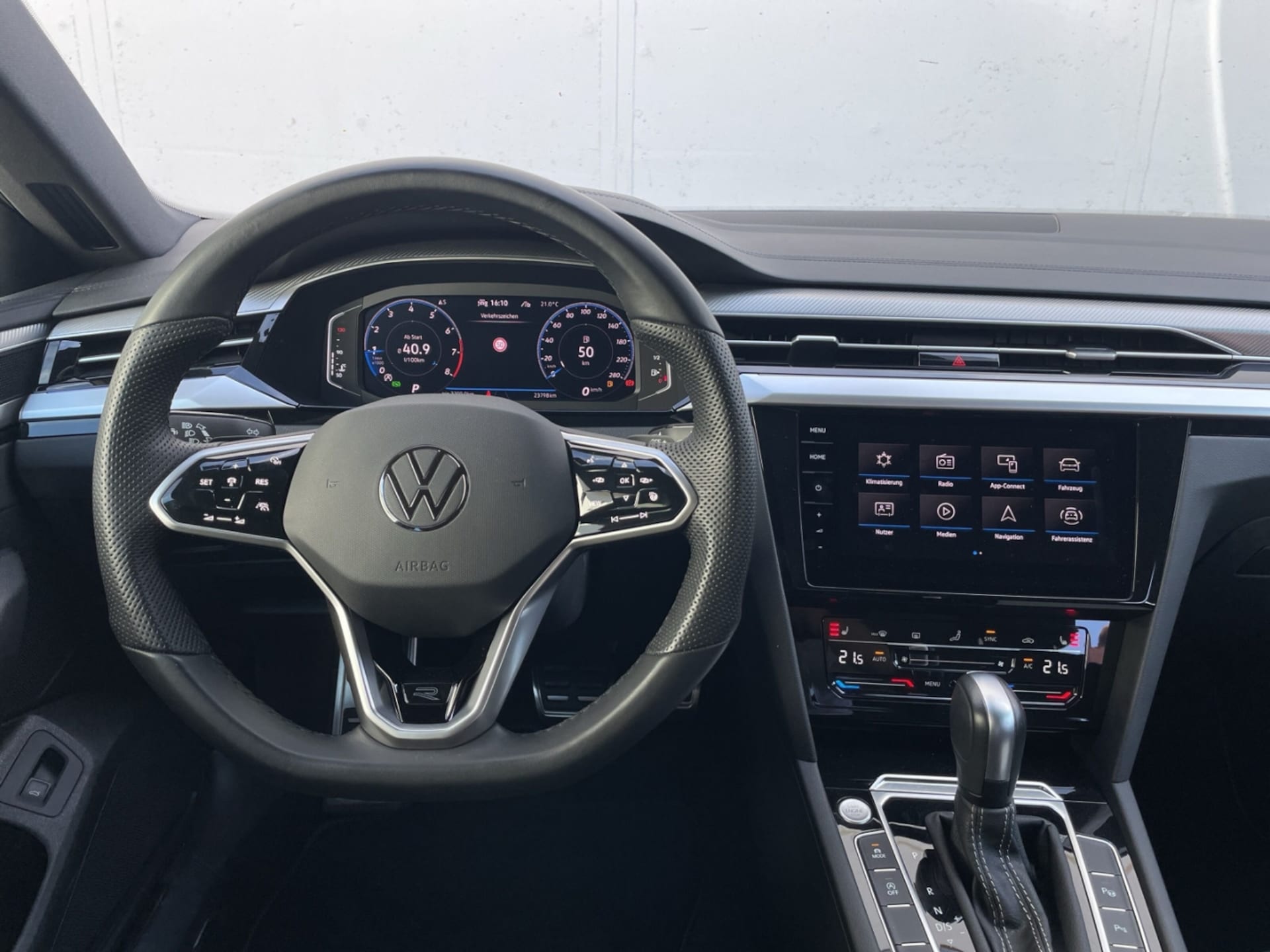 Volkswagen Arteon R-Line