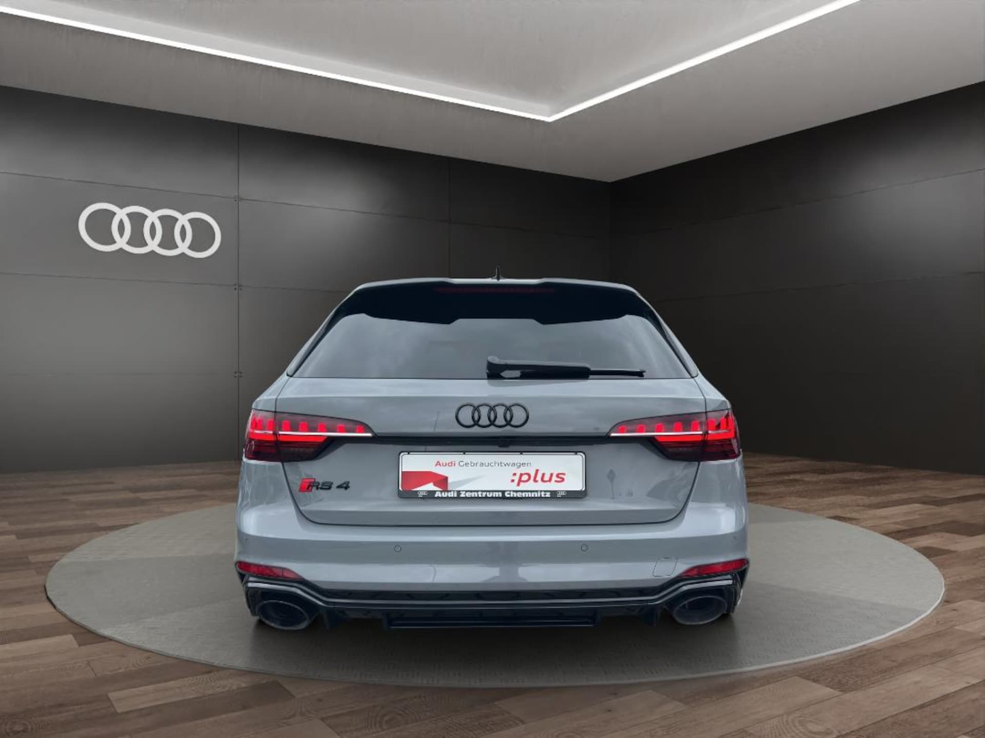 Audi RS 4 Avant