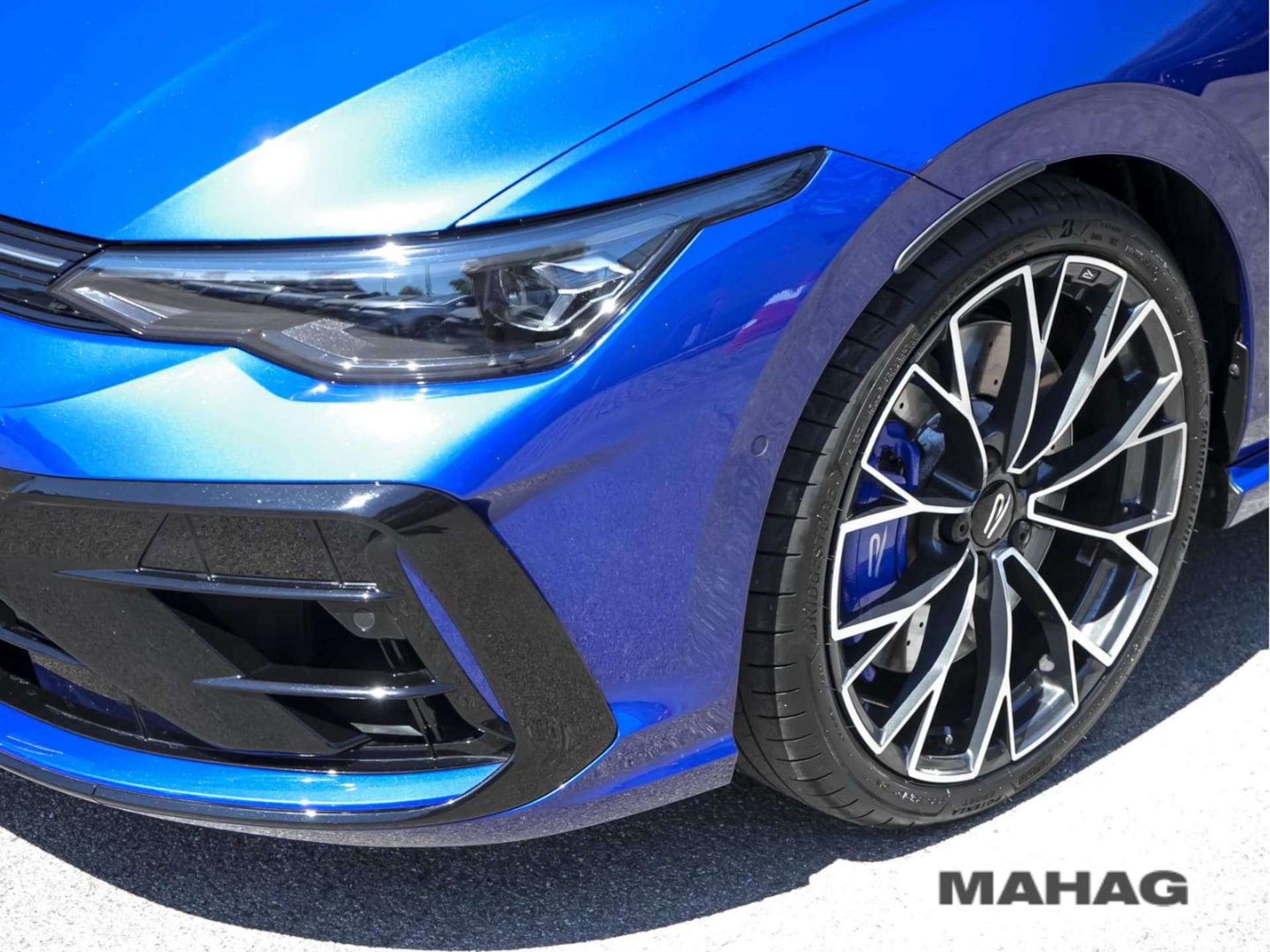 Volkswagen Golf Variant R