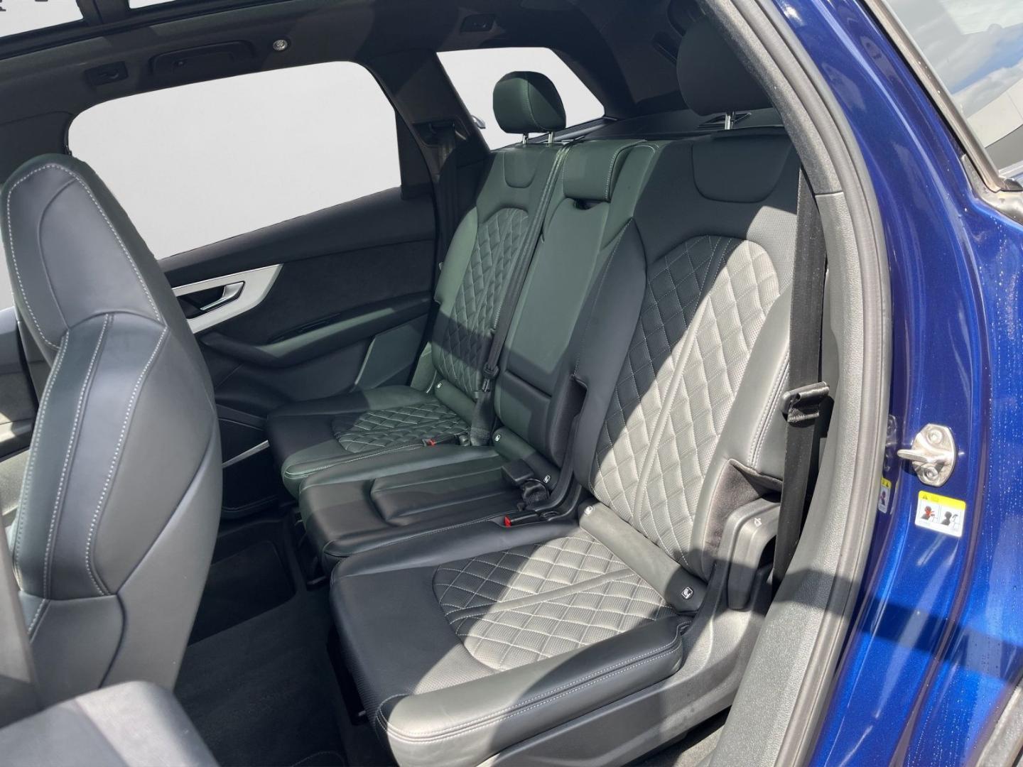 Image about Audi SQ7 TDI quattro tiptronic