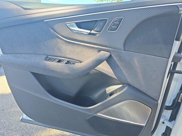 2026 Audi RS Q8 Base - Photo 25