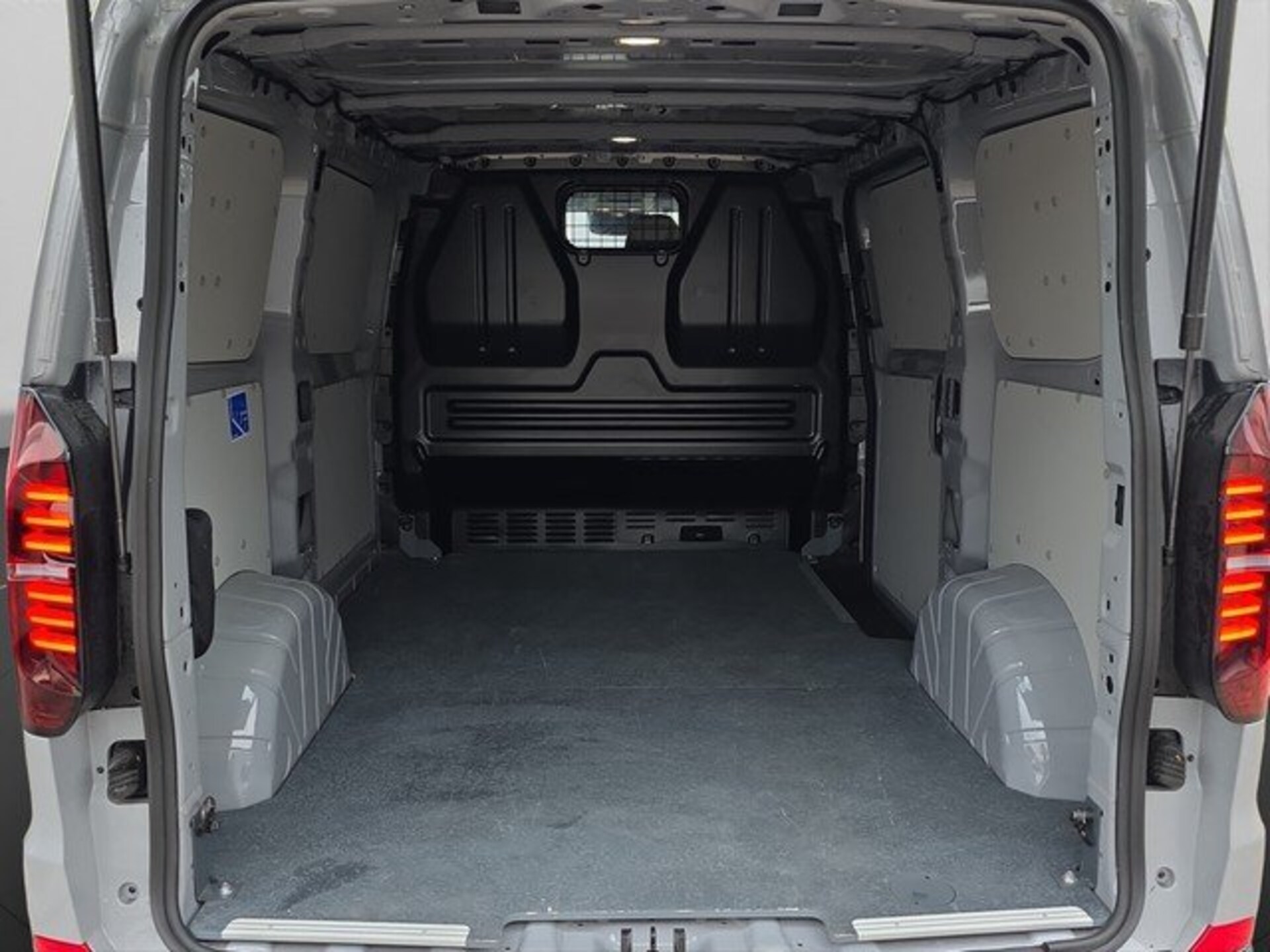Volkswagen Transporter Kasten kurzer Radstand