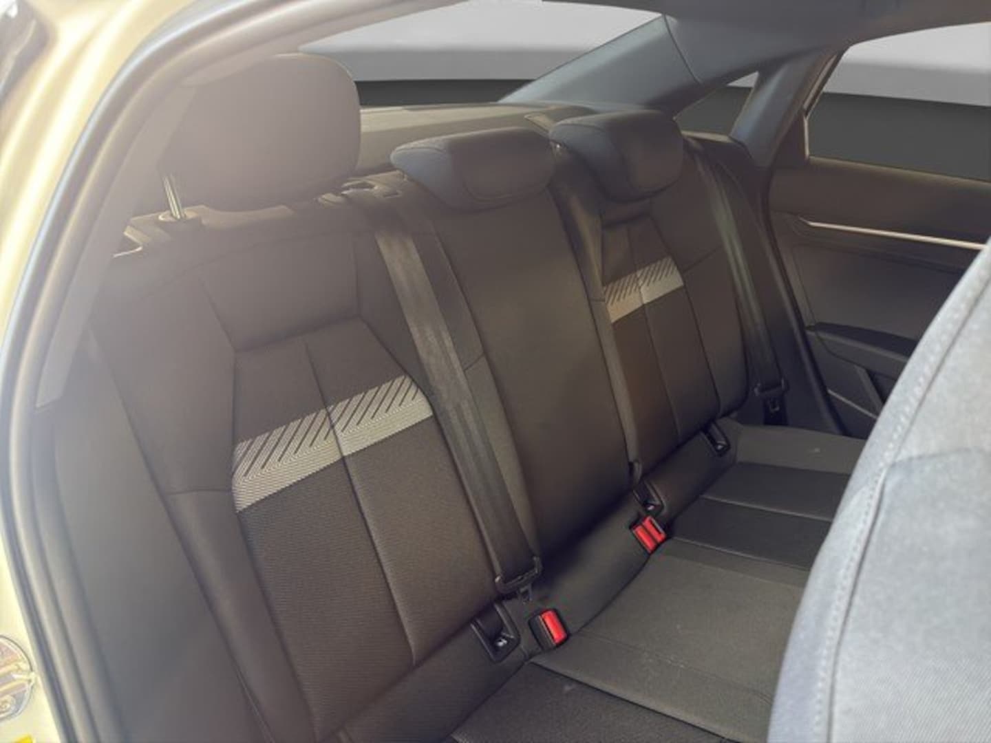Bild über Audi A3 Limousine advanced 30 TFSI S tronic - für weitere Informationen kontaktieren Sie den Audi Partner