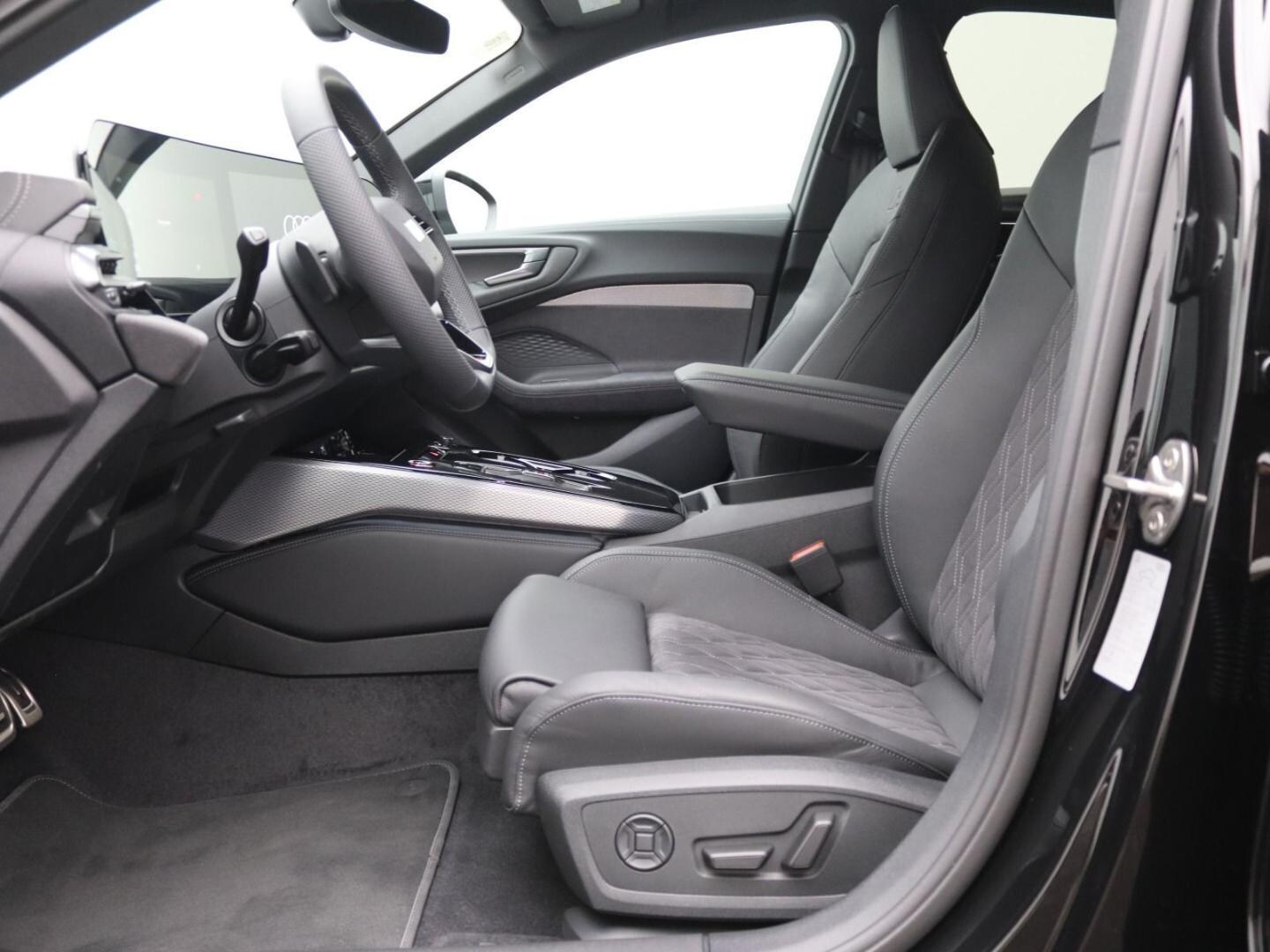 Bild über Audi A5 Limousine TFSI quattro S tronic - für weitere Informationen kontaktieren Sie den Audi Partner