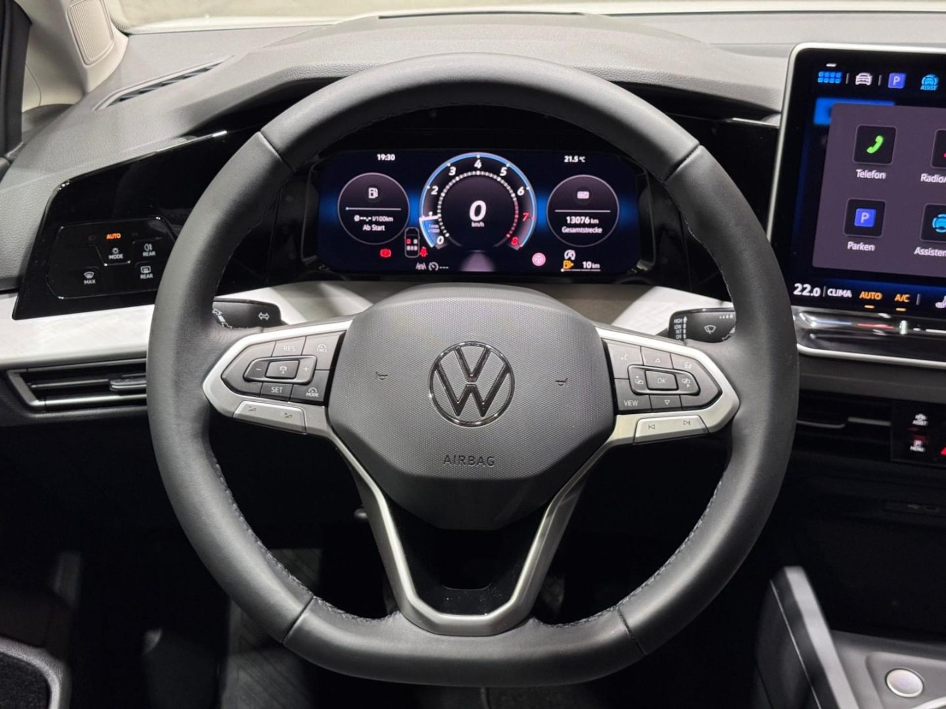 Volkswagen Golf Variant Life