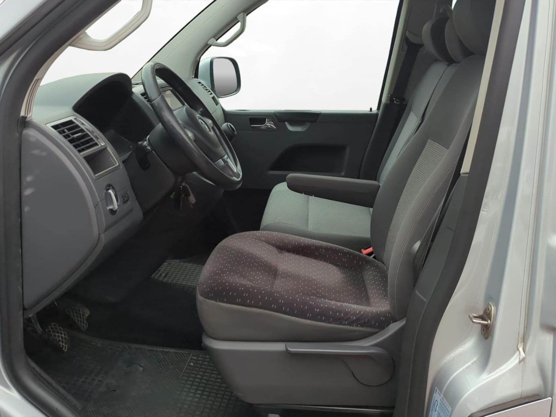 Volkswagen T5 Caravelle langer Radstand Comfortline