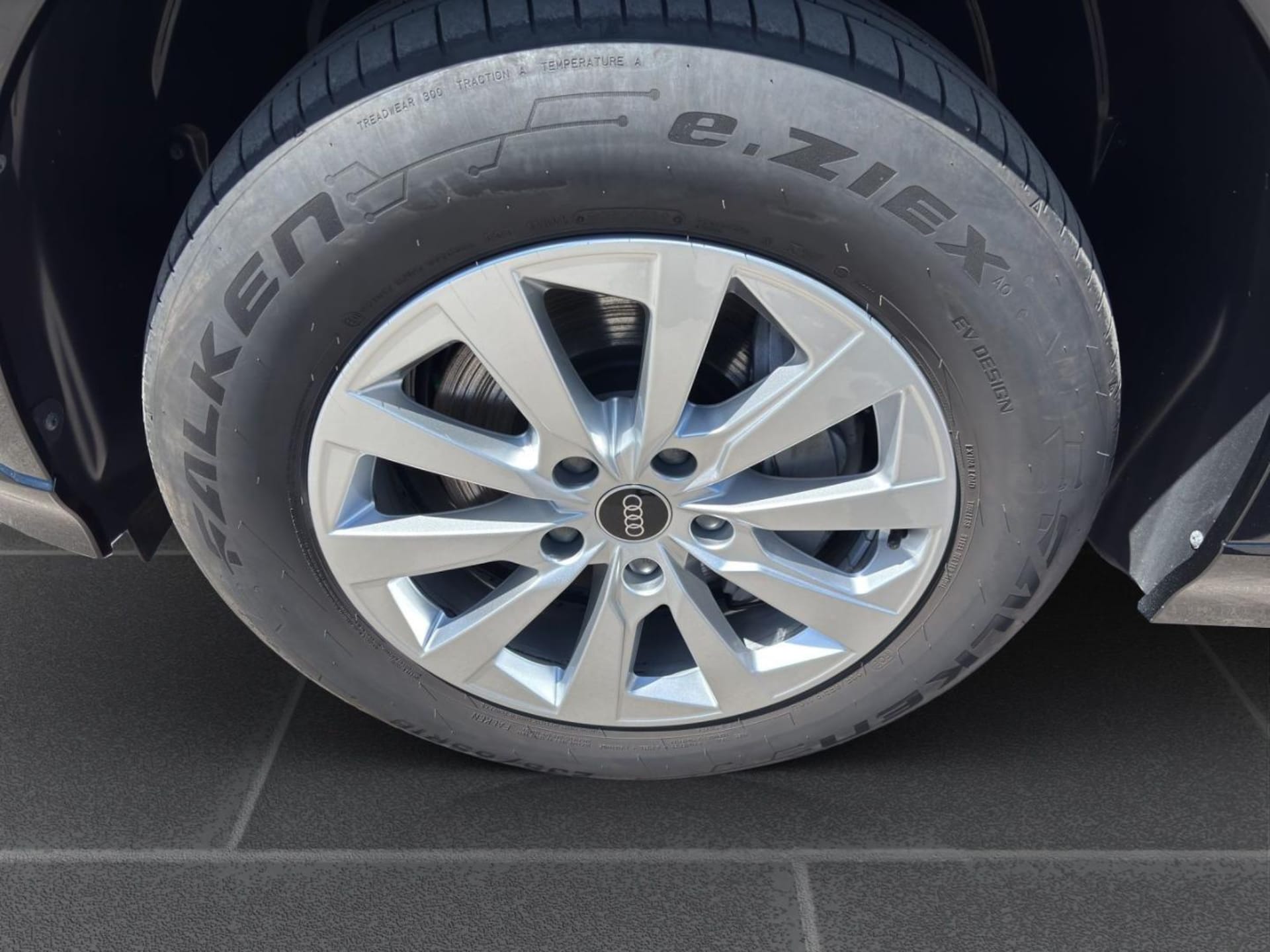 Audi Q6 SUV e-tron