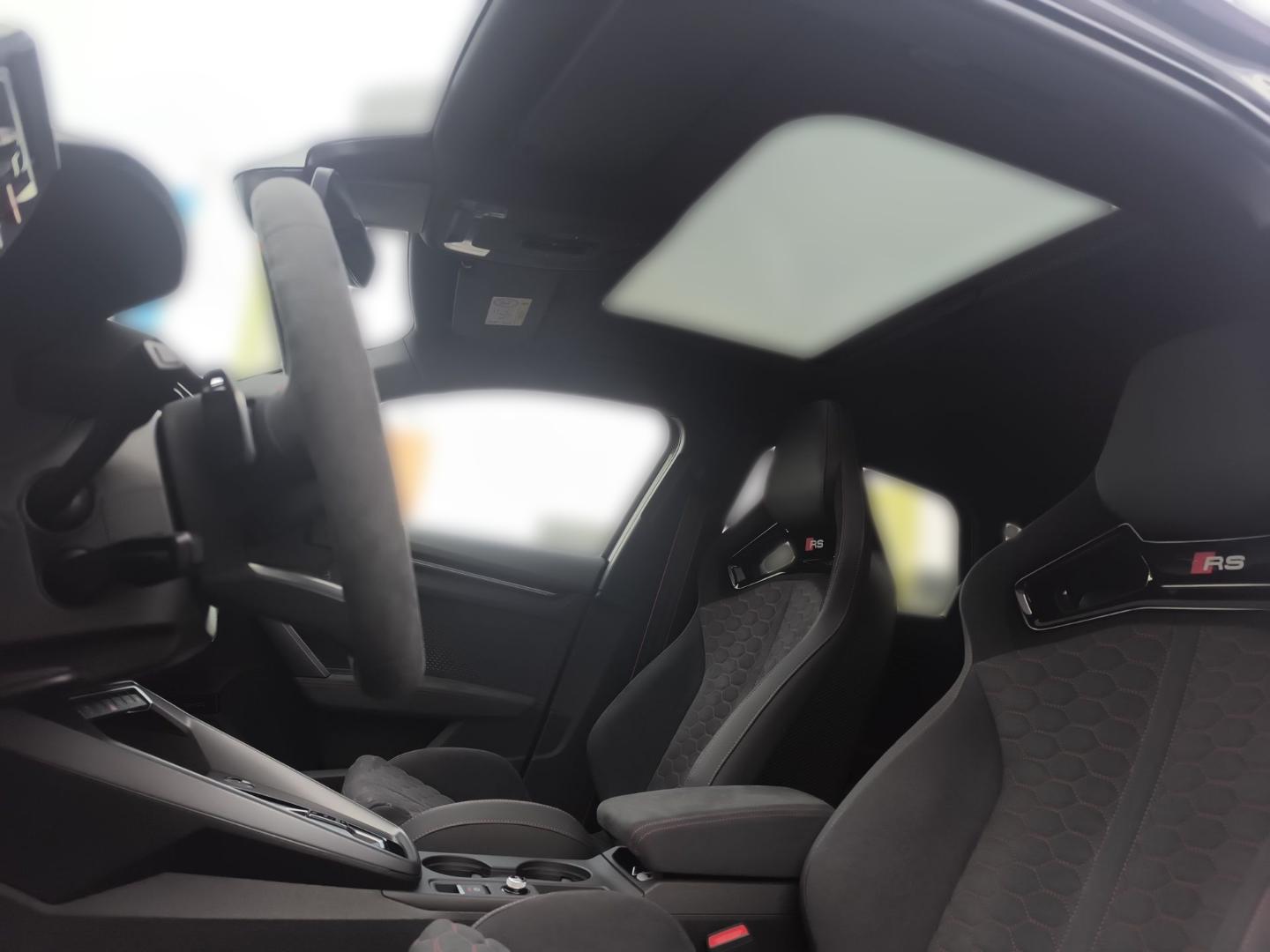 Image about Audi RS 3 Sportback TFSI quattro S tronic