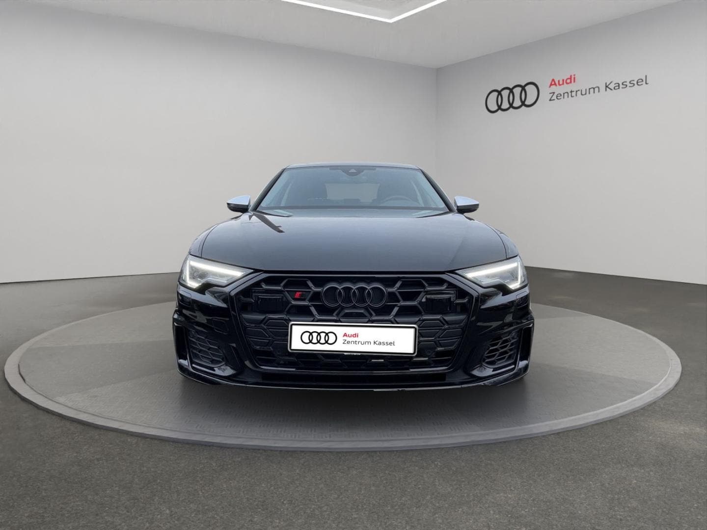 Bild über Audi S6 Limousine S6 Limousine TDI 253(344) kW(PS) tiptronic - für weitere Informationen kontaktieren Sie den Audi Partner