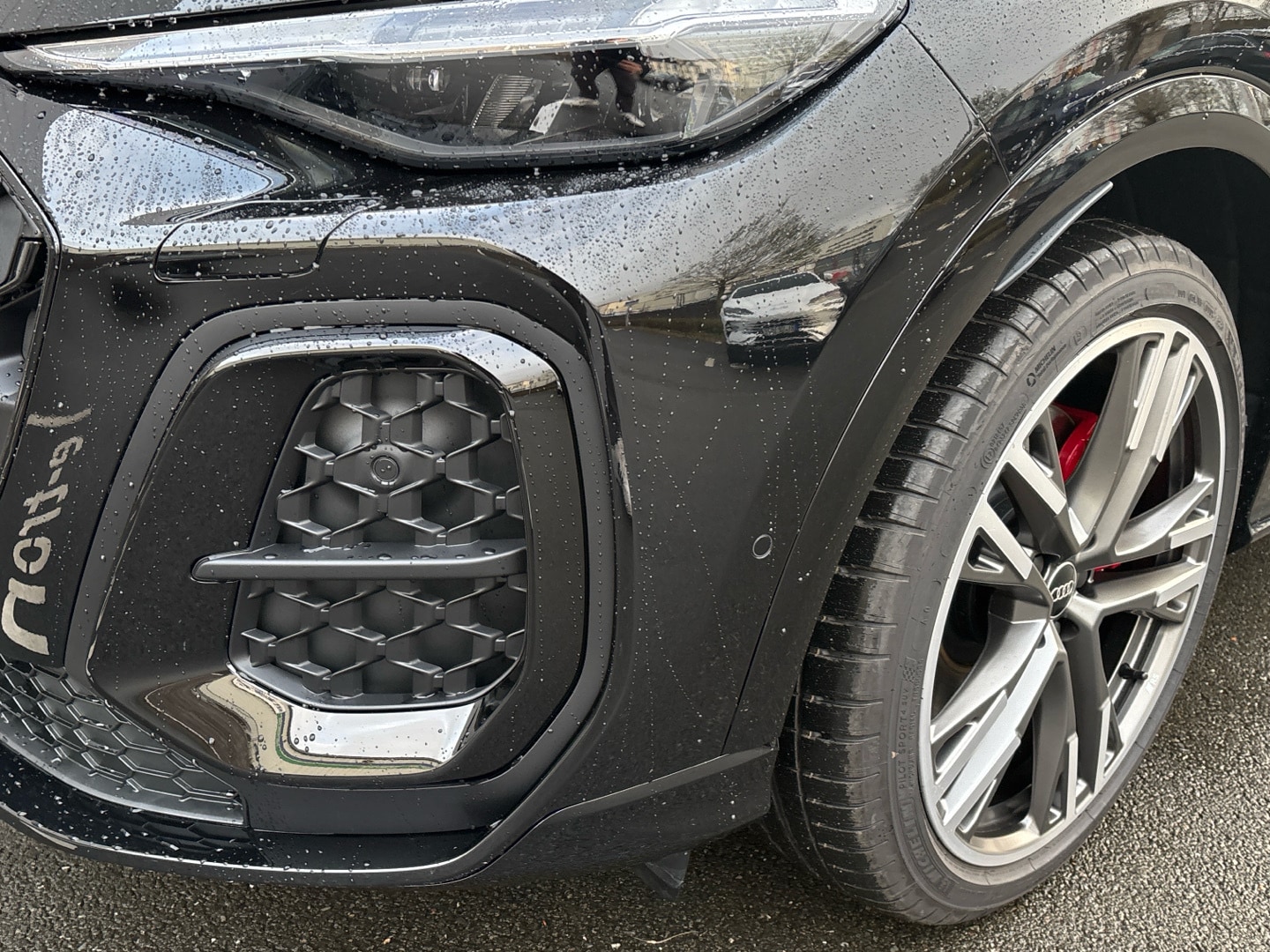 Bild über Audi Q5 SUV TDI quattro 150 kW S tronic - für weitere Informationen kontaktieren Sie den Audi Partner