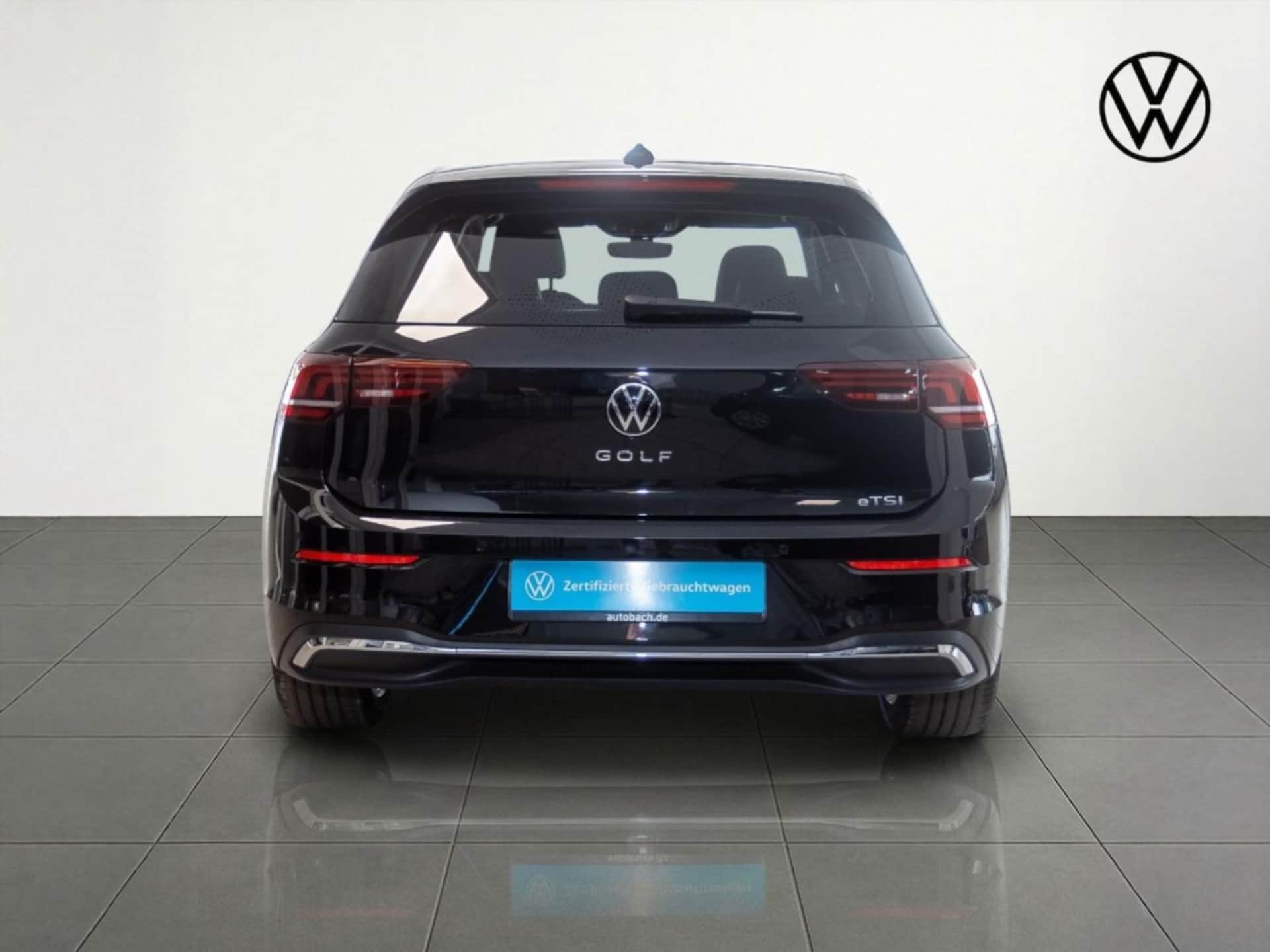 Volkswagen Golf Style