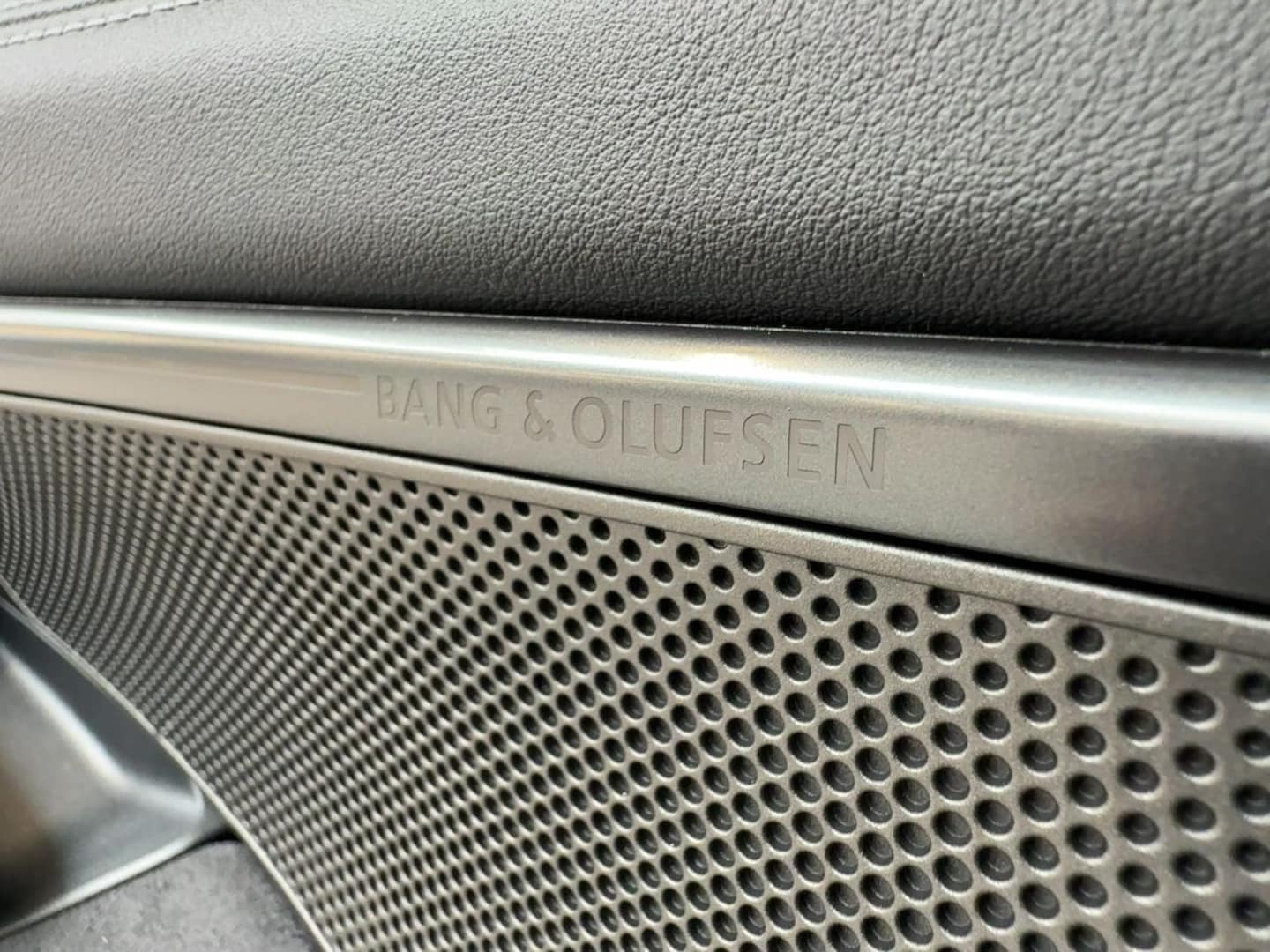 Bild über Audi A6 Avant TDI quattro 150 kW S tronic - für weitere Informationen kontaktieren Sie den Audi Partner