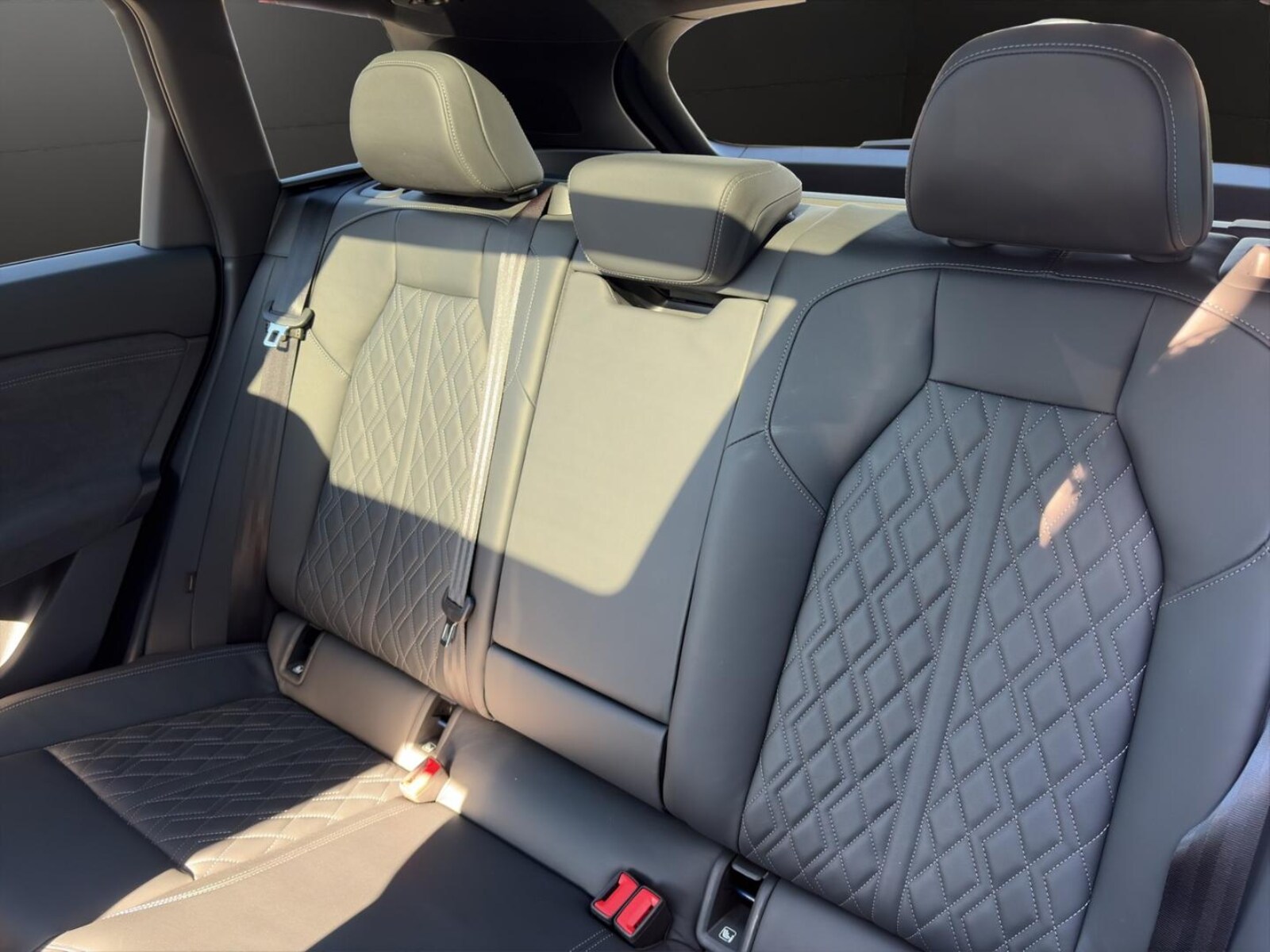 Audi Q6 e-tron – Bild 13