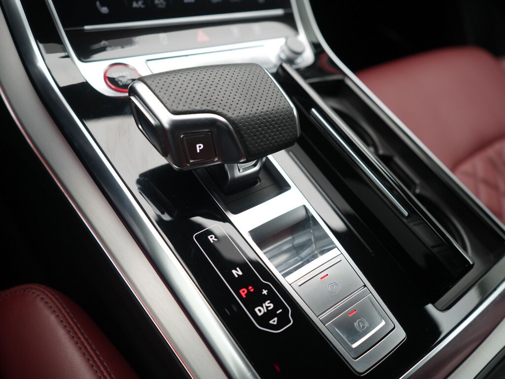 Image about Audi SQ8 TFSI quattro tiptronic