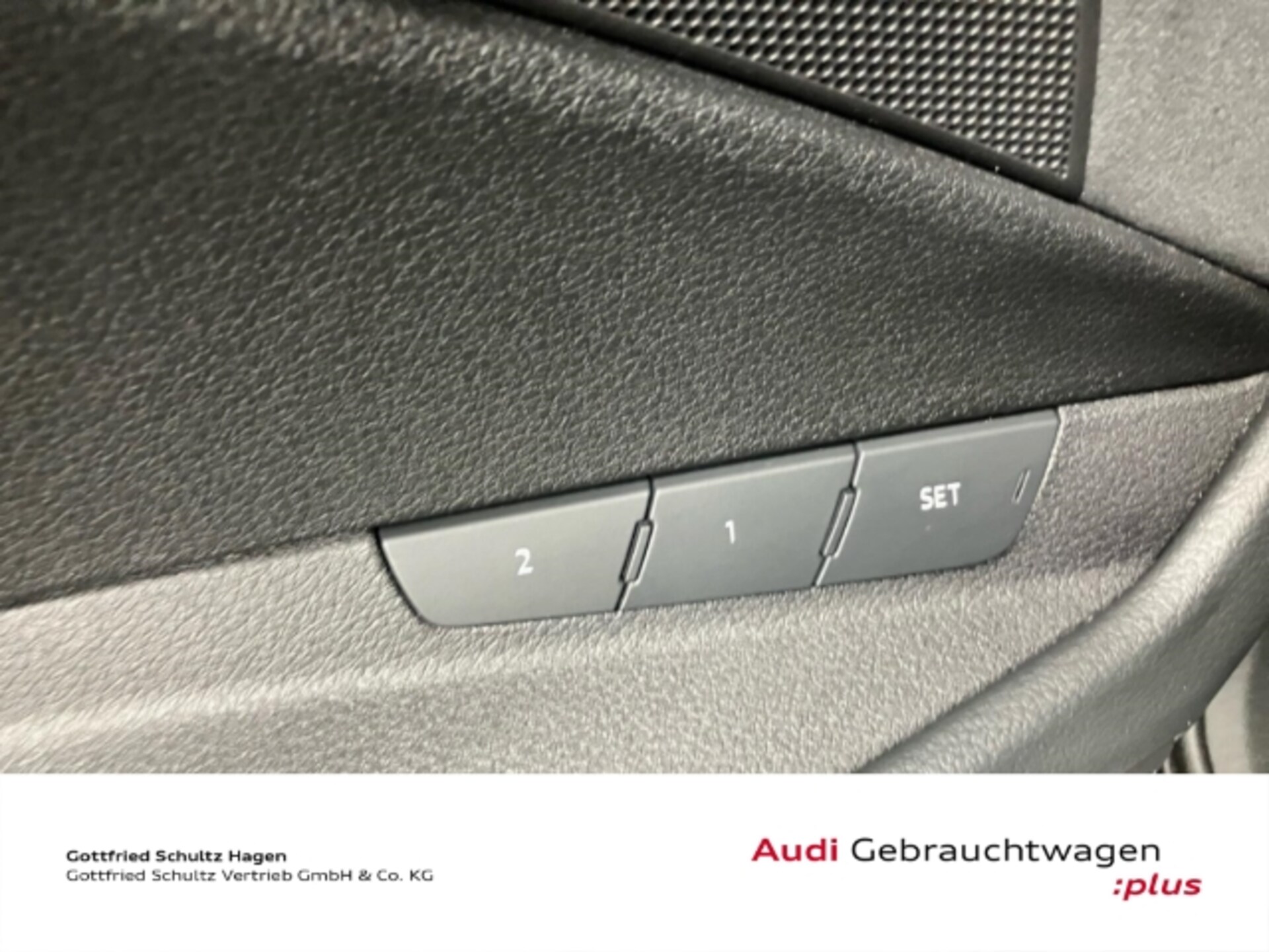 Audi e-tron S line