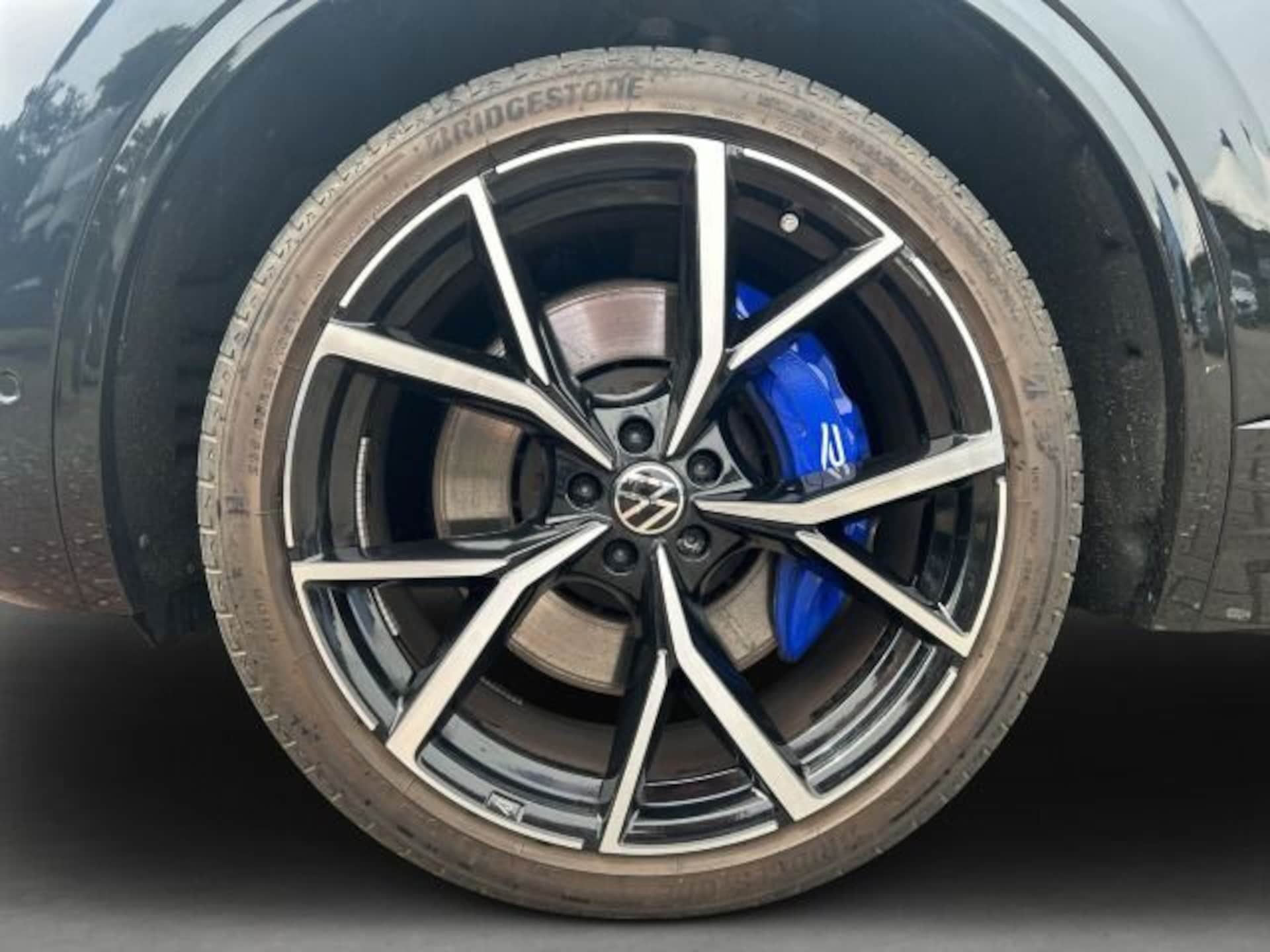 Volkswagen Touareg R