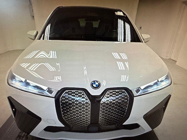 2023 BMW iX