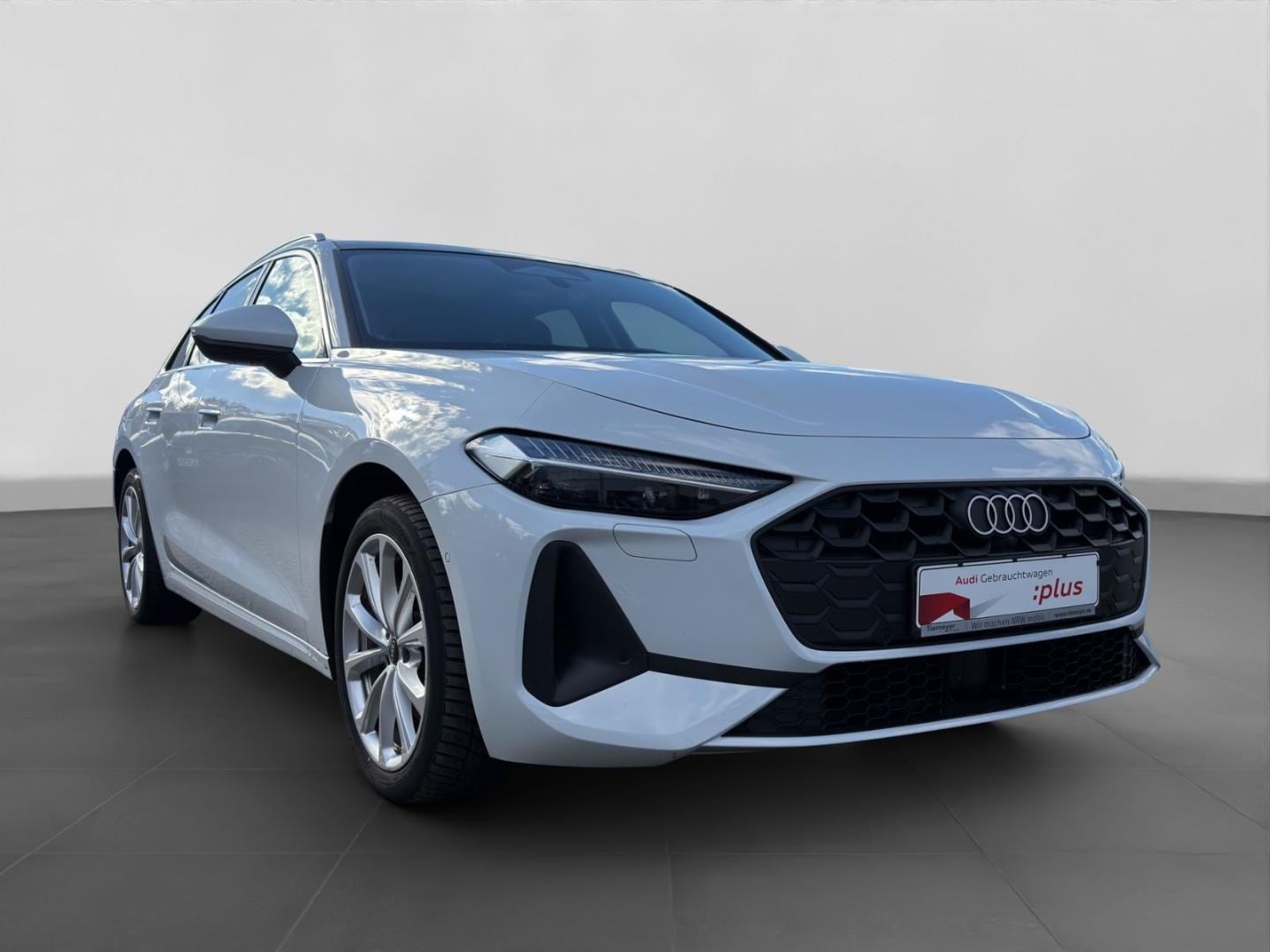 Bild über Audi A5 Avant TDI quattro 150 kW S tronic - für weitere Informationen kontaktieren Sie den Audi Partner