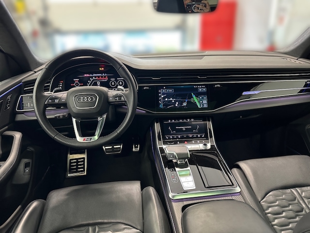 Audi RSQ8