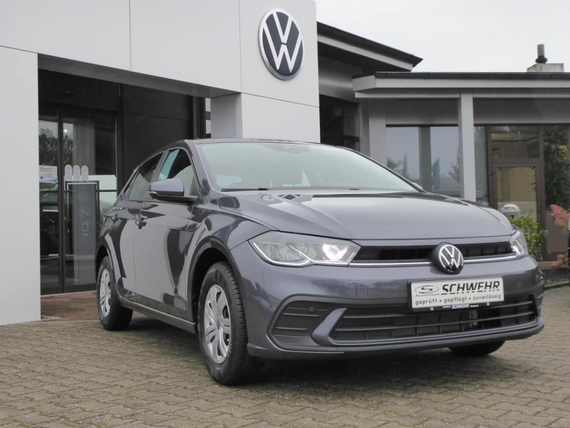 Volkswagen Polo Basis-Modell