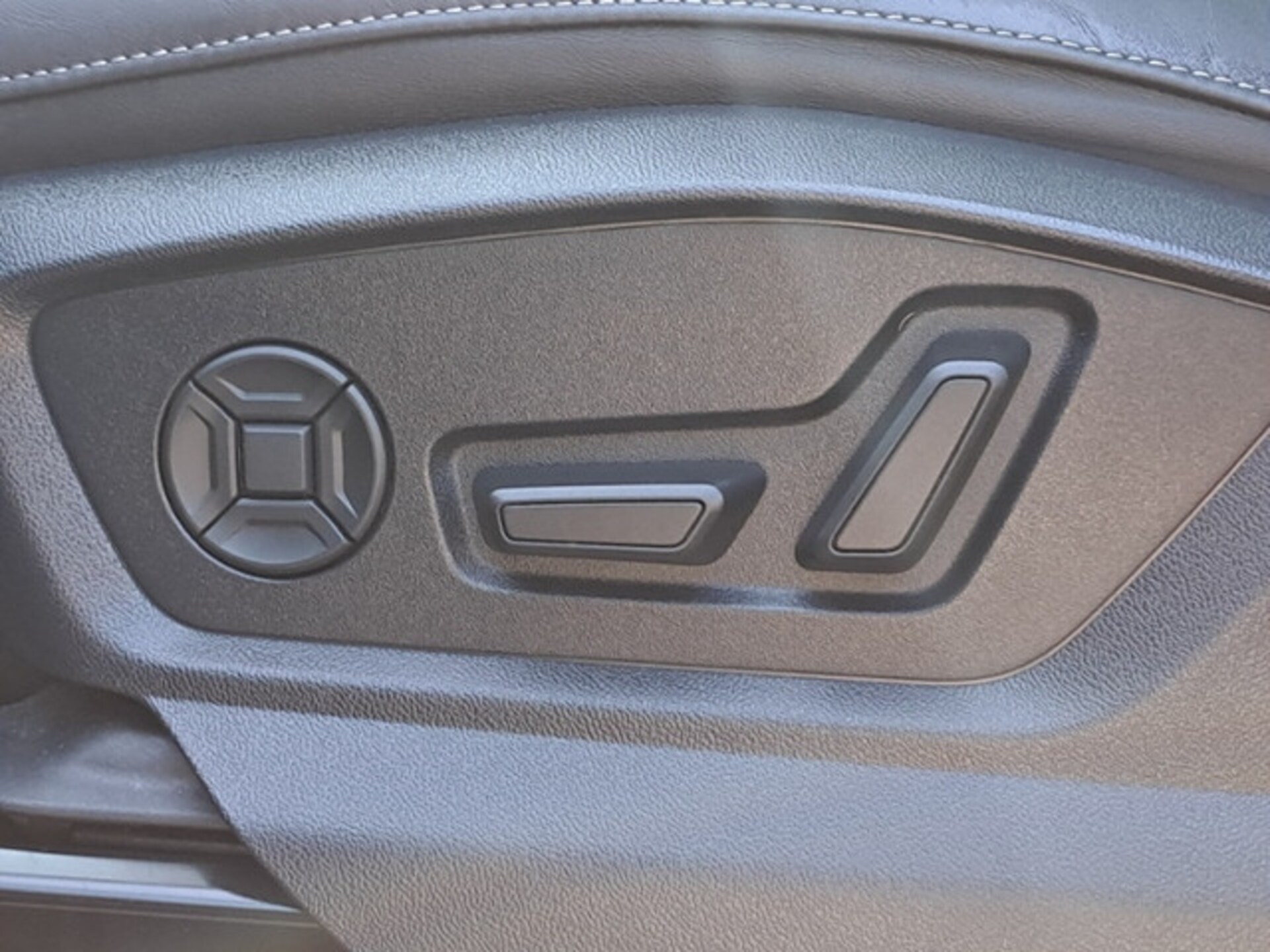 Audi Q7 SUV TFSI e S line