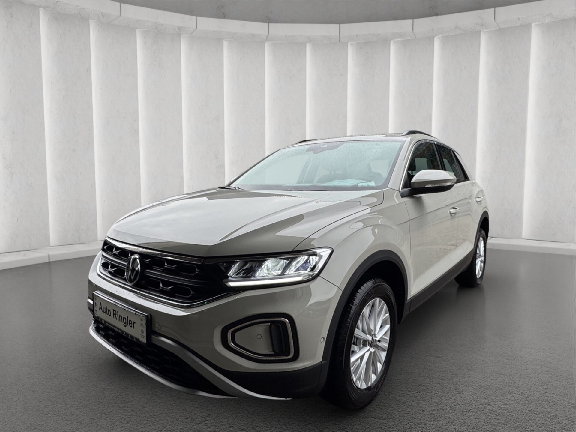 Volkswagen T-Roc Life