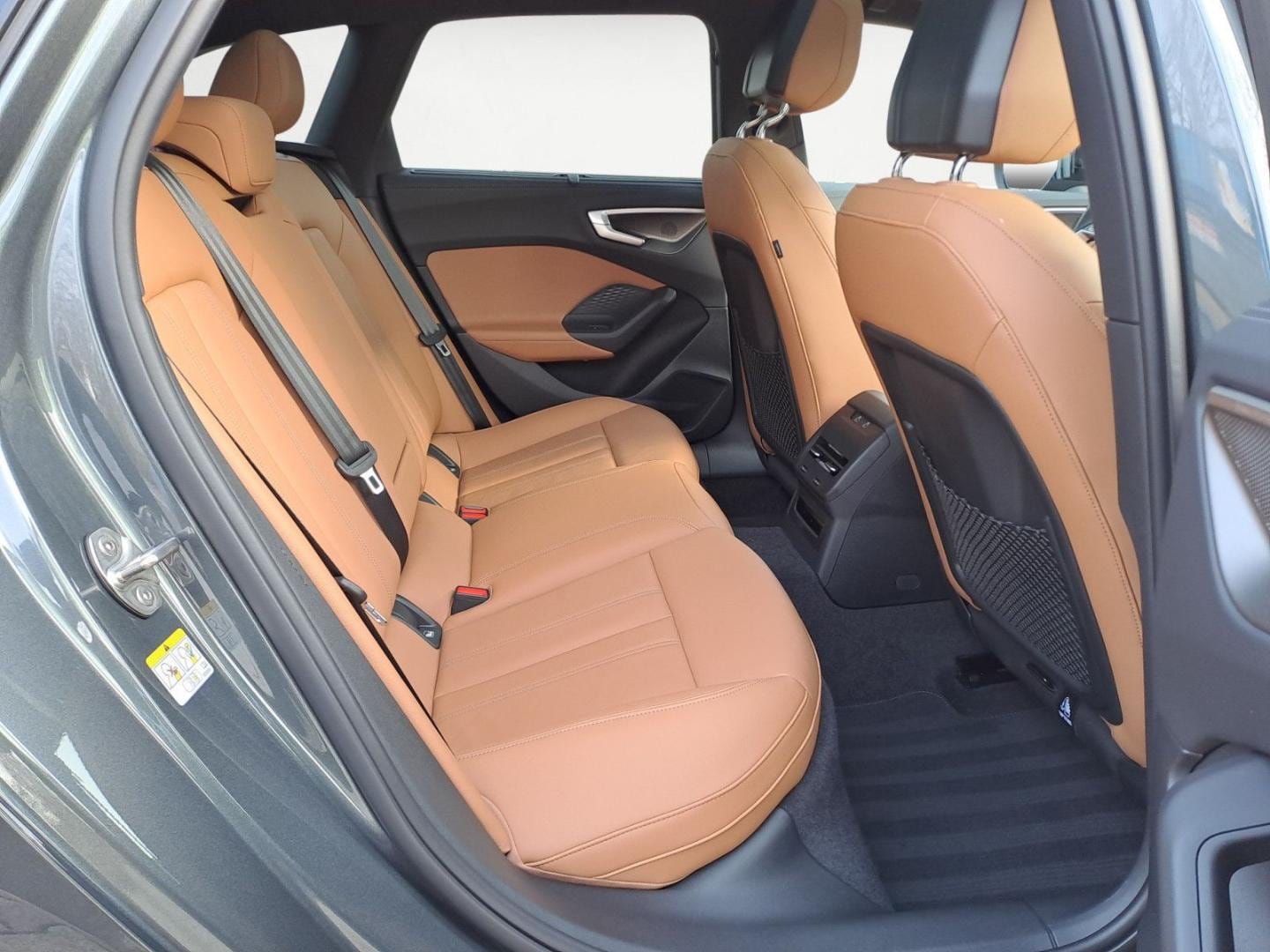 Bild über Audi A5 Avant TDI quattro 150 kW S tronic - für weitere Informationen kontaktieren Sie den Audi Partner