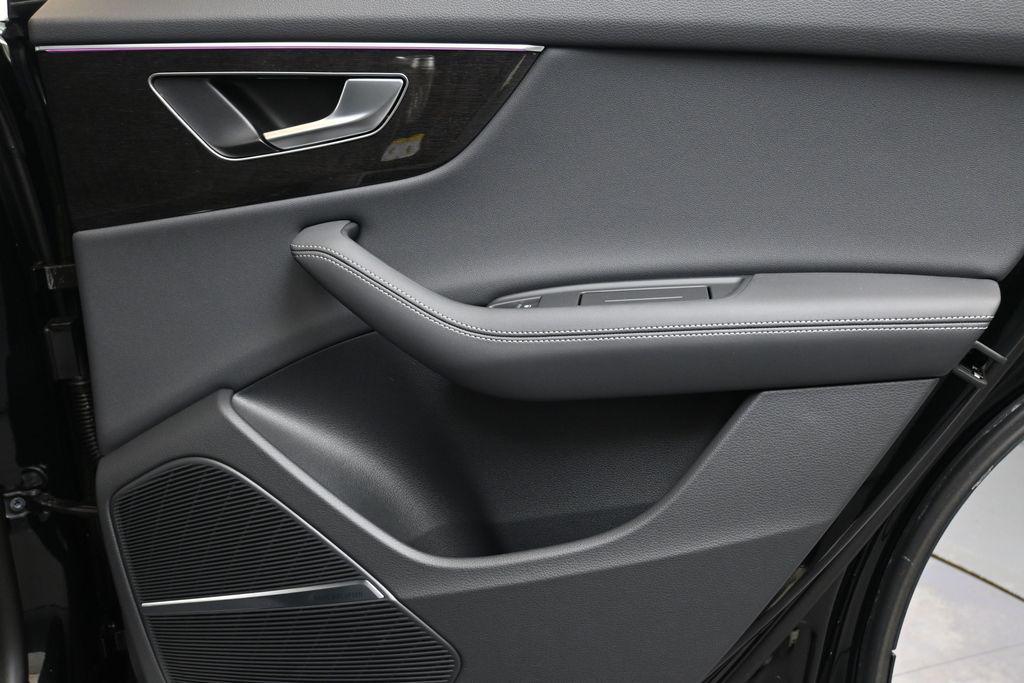 2026 Audi Q8 Prestige - Photo 14